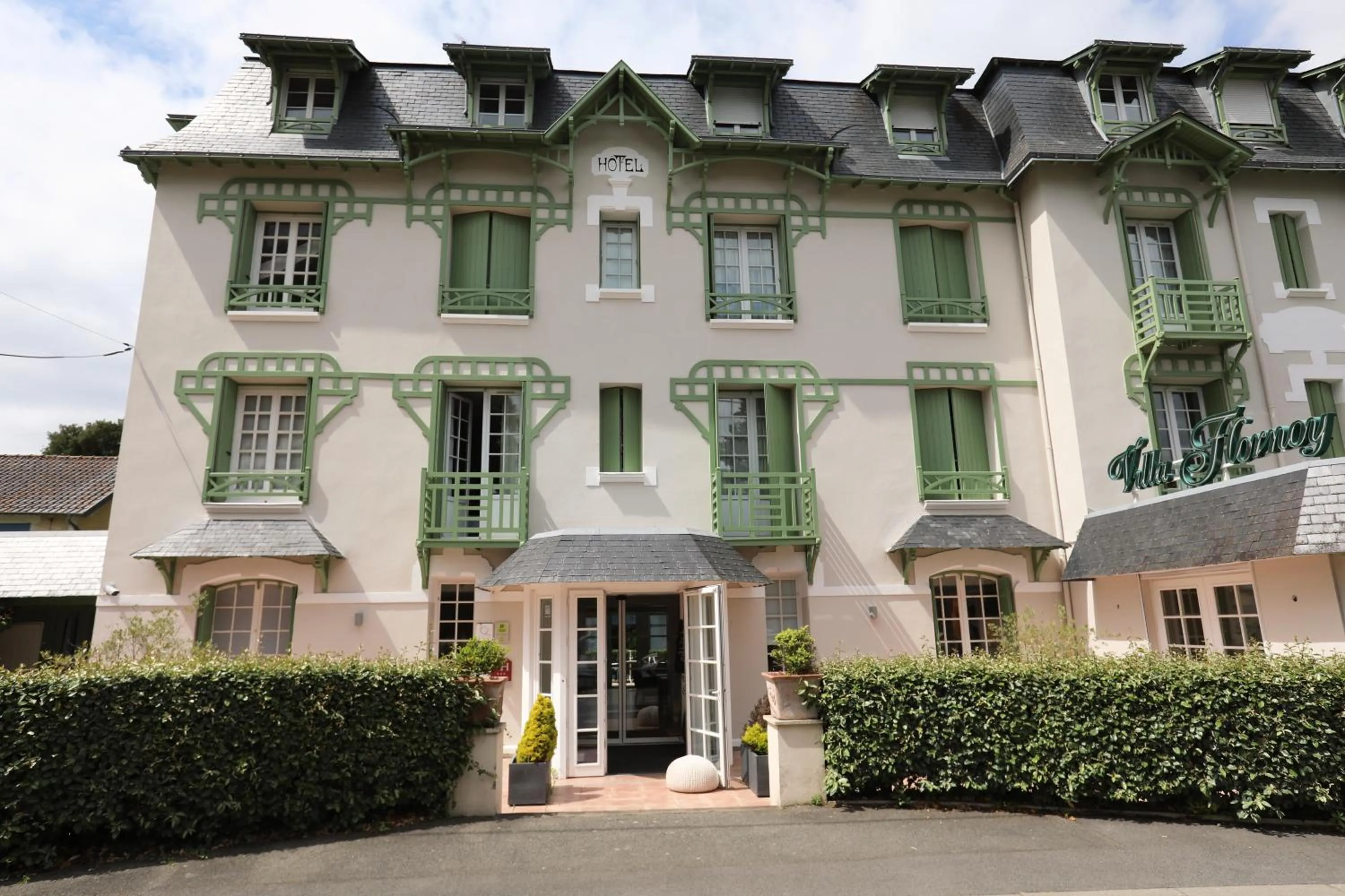 Property building in Hôtel Villa Flornoy Pornichet Baie de la Baule