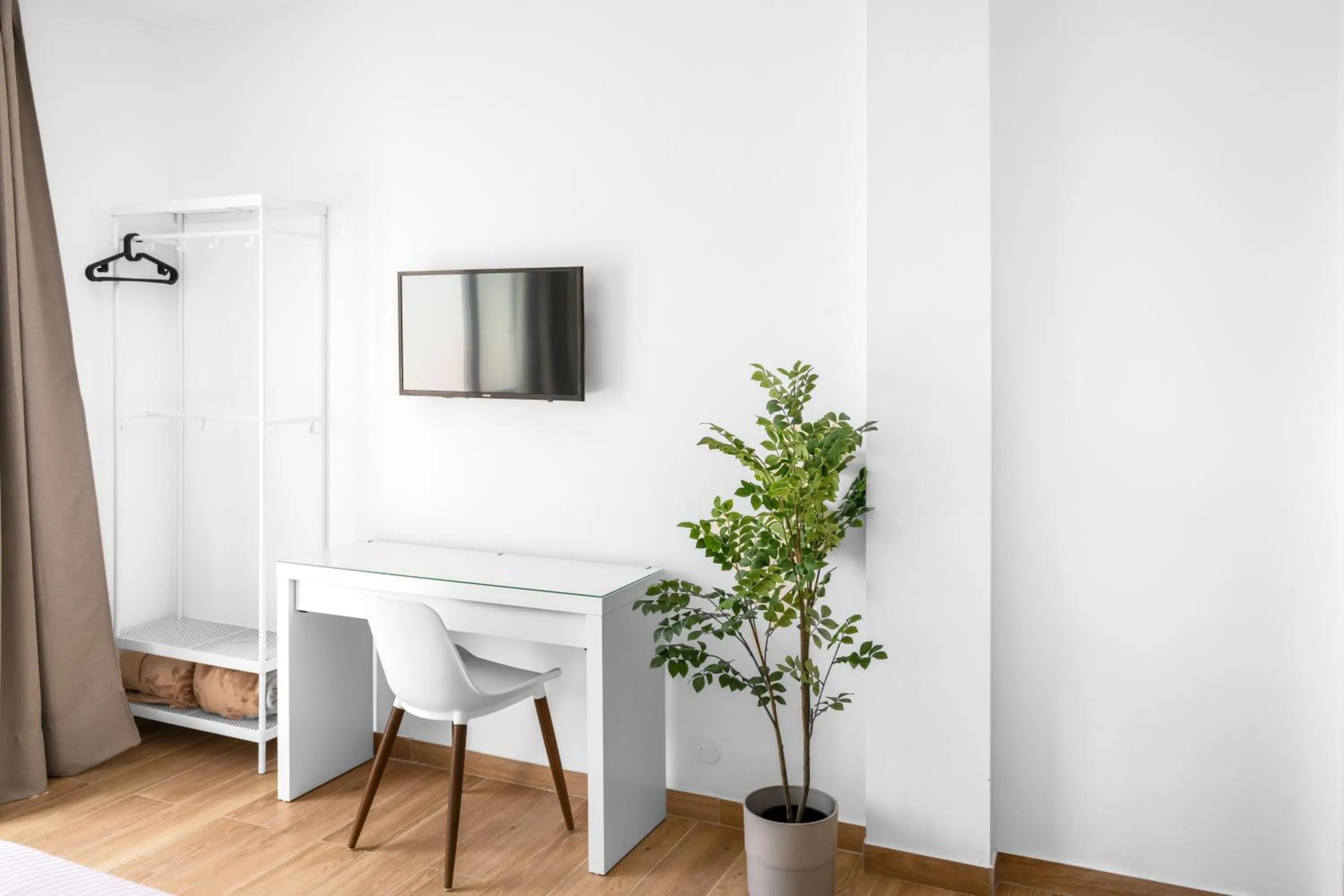 TV and multimedia in Hotel Valencia