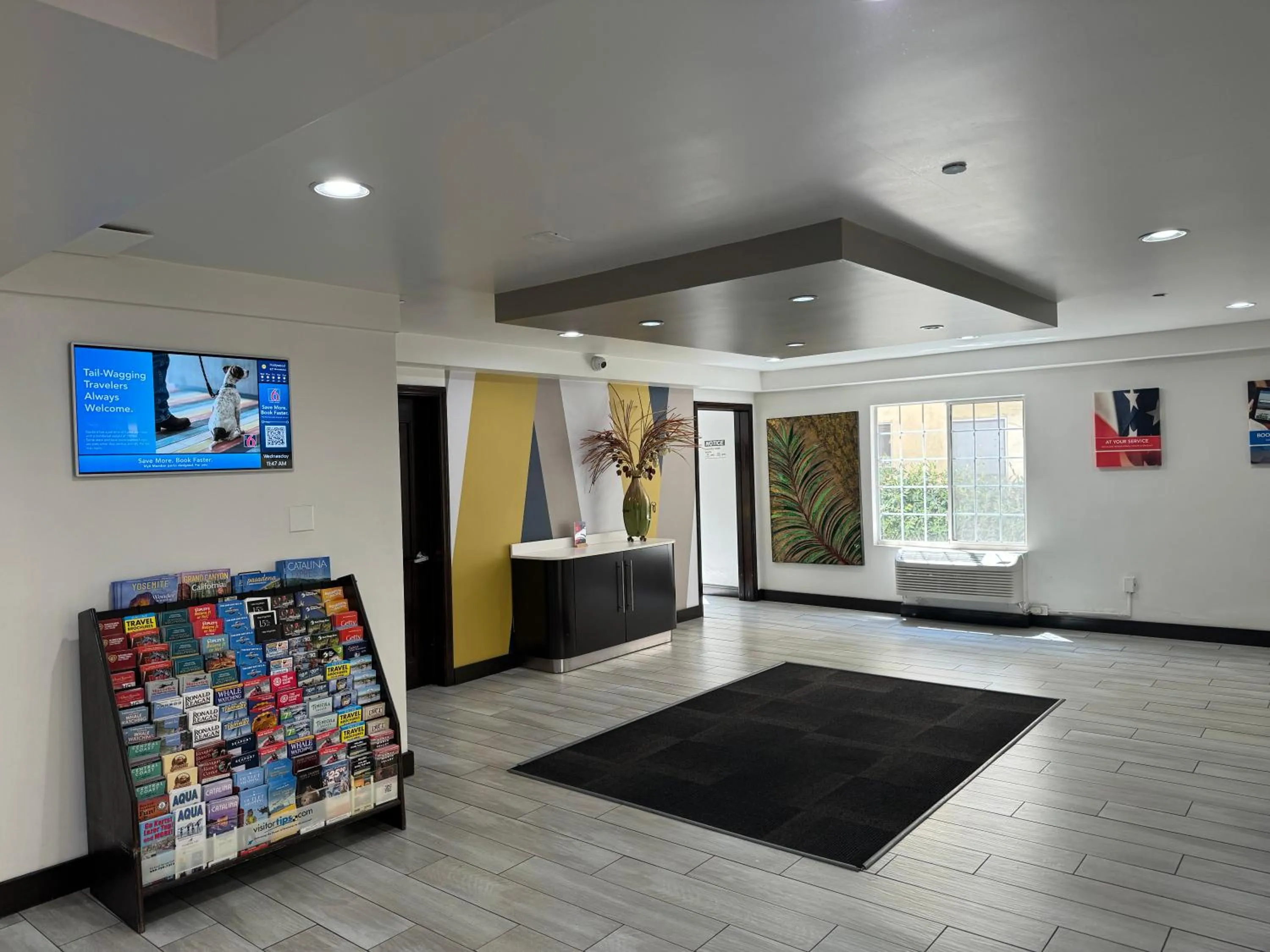 Lobby or reception in Motel 6 Hollywood