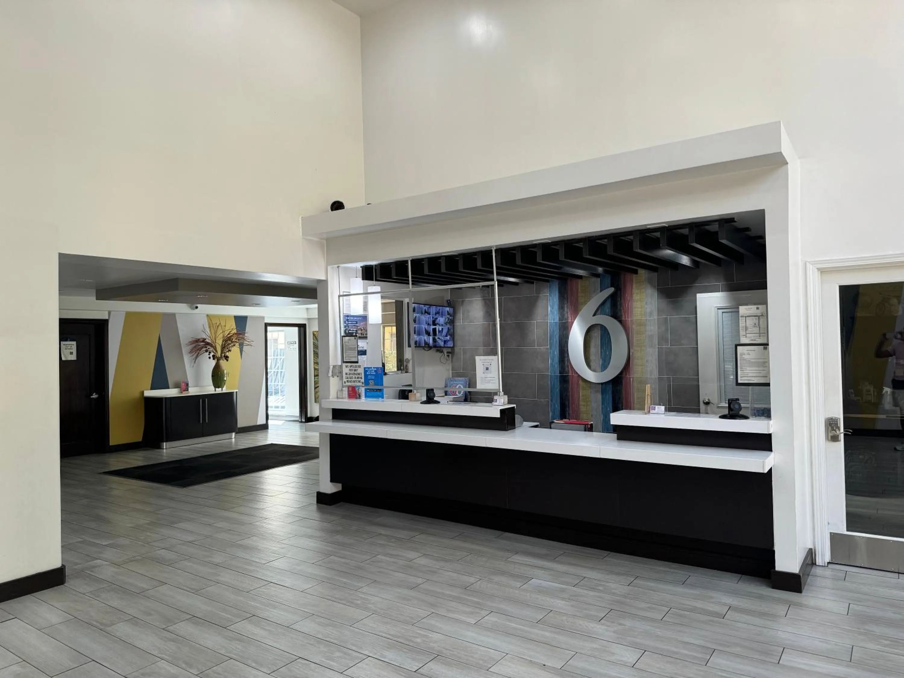 Lobby or reception in Motel 6 Hollywood