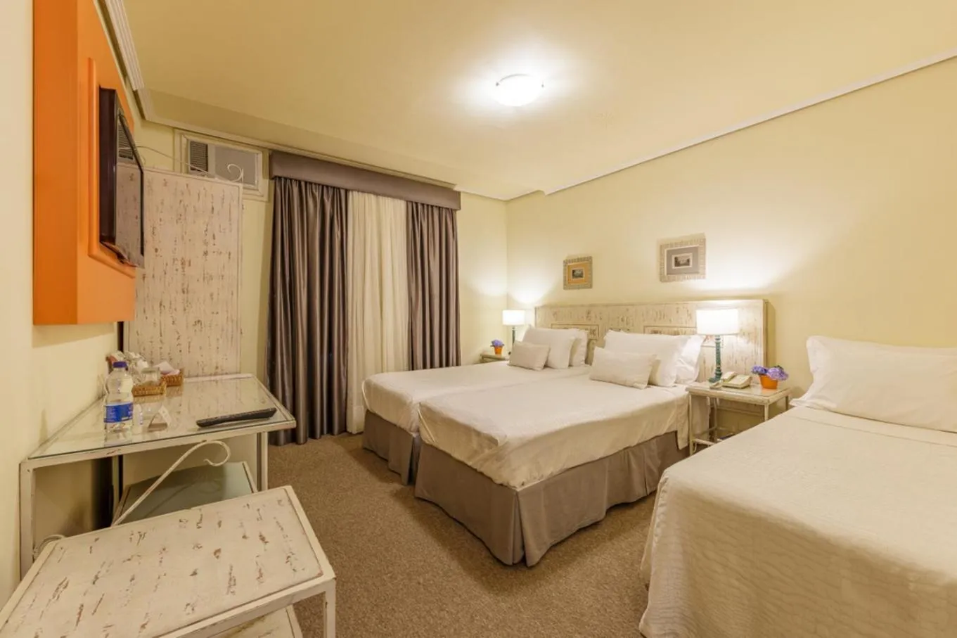 Bed in Hotel Pousada Le Chateau