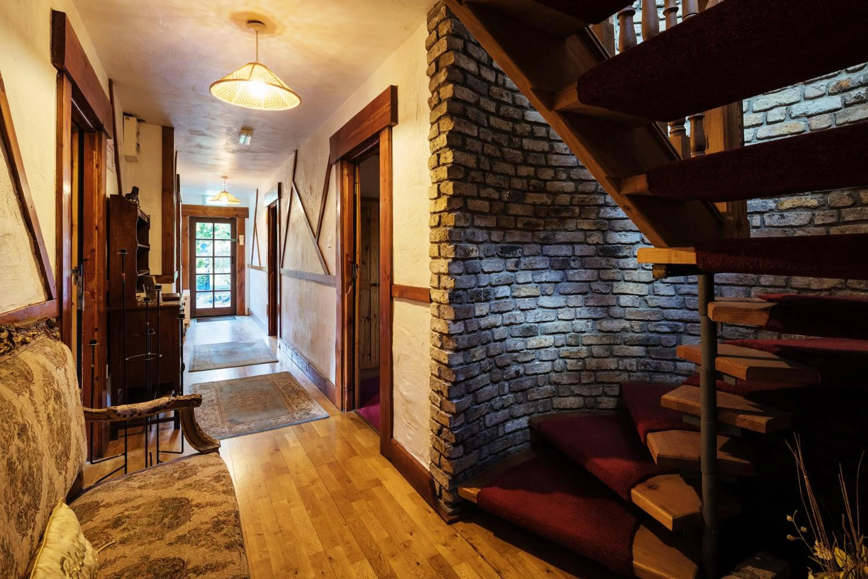 Property building, Bed in Tudor Lodge