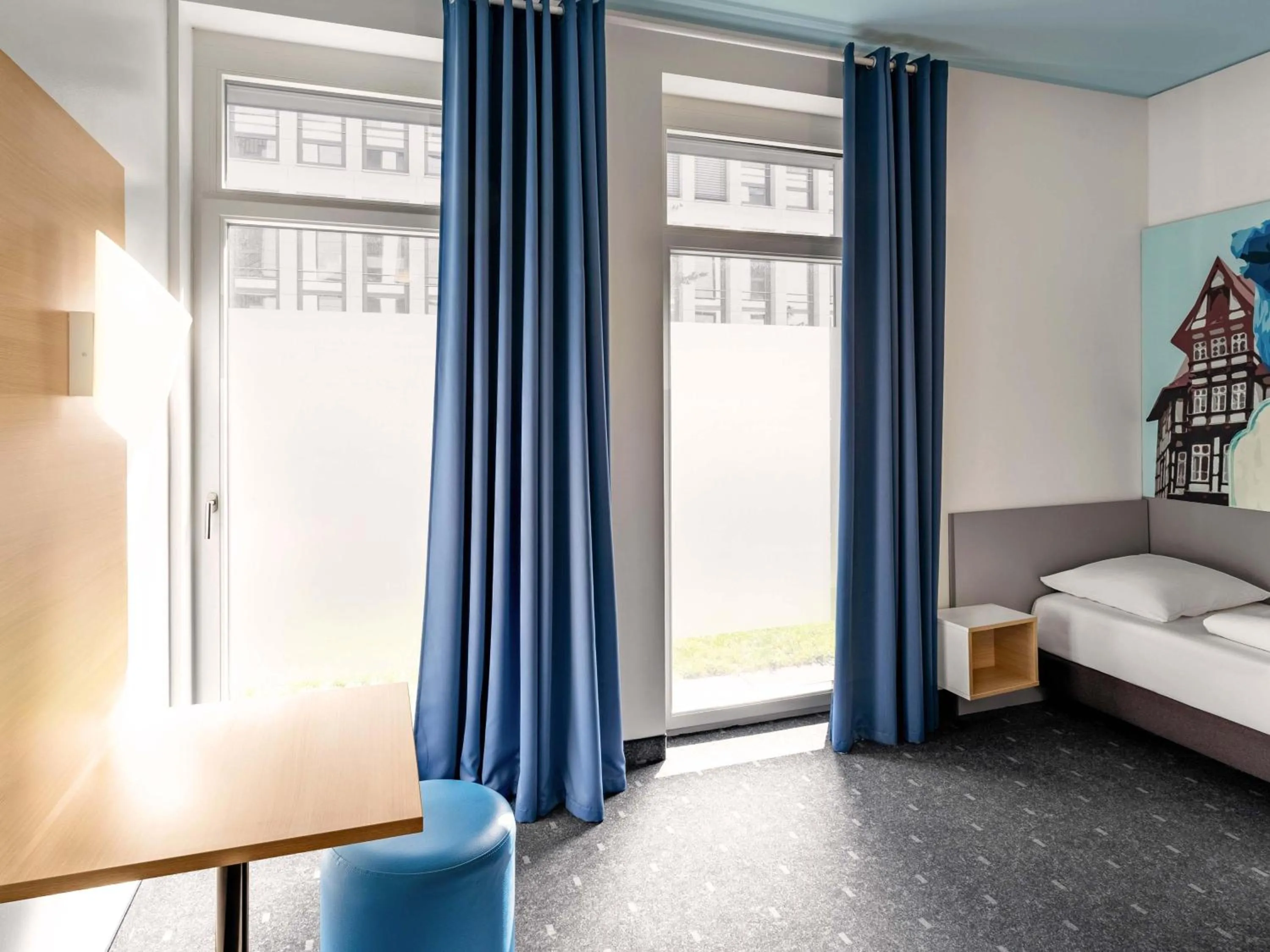 Photo of the whole room, Bed in B&B Hotel Braunschweig-City