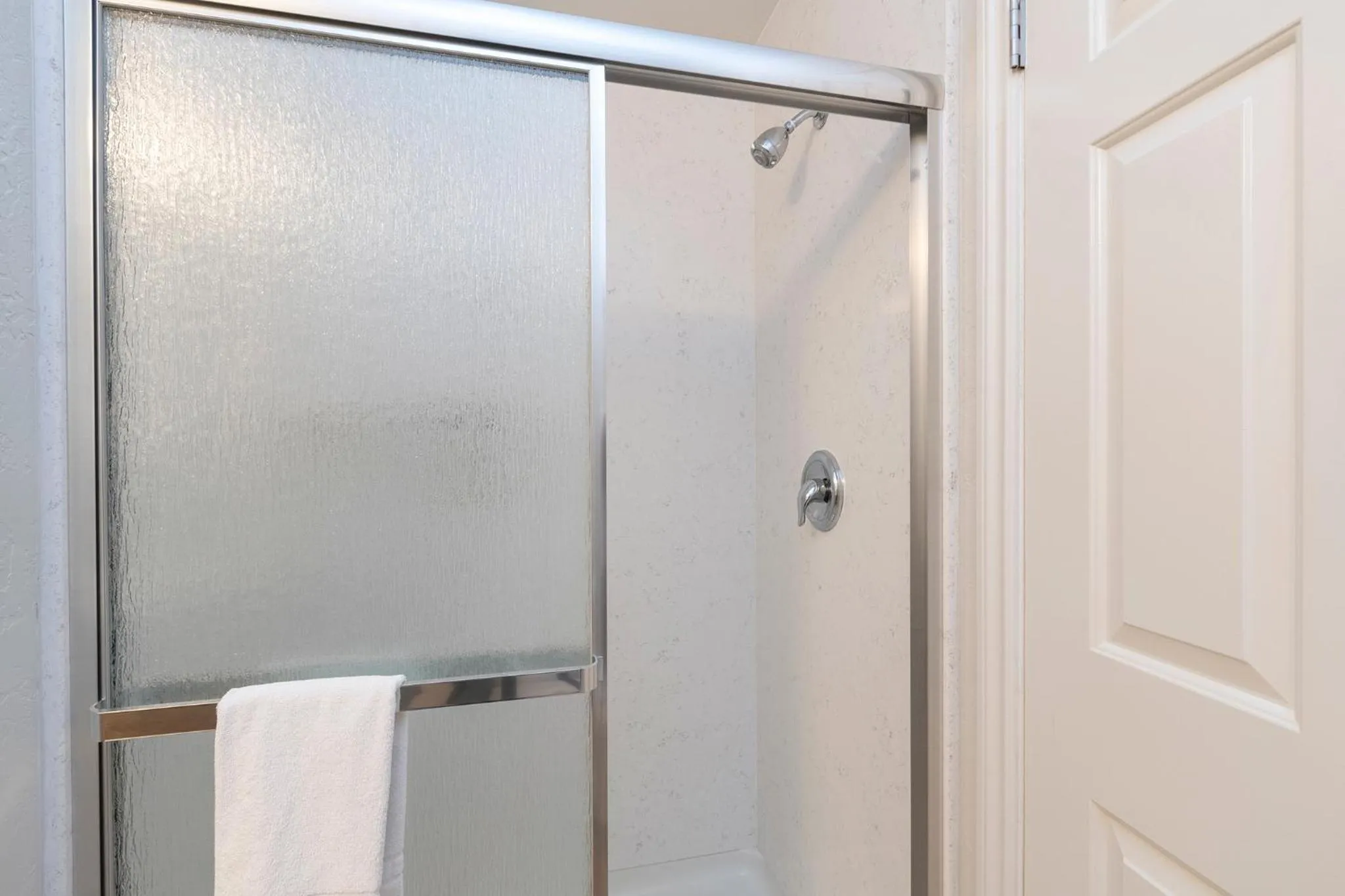 Bathroom in San Clemente Inn