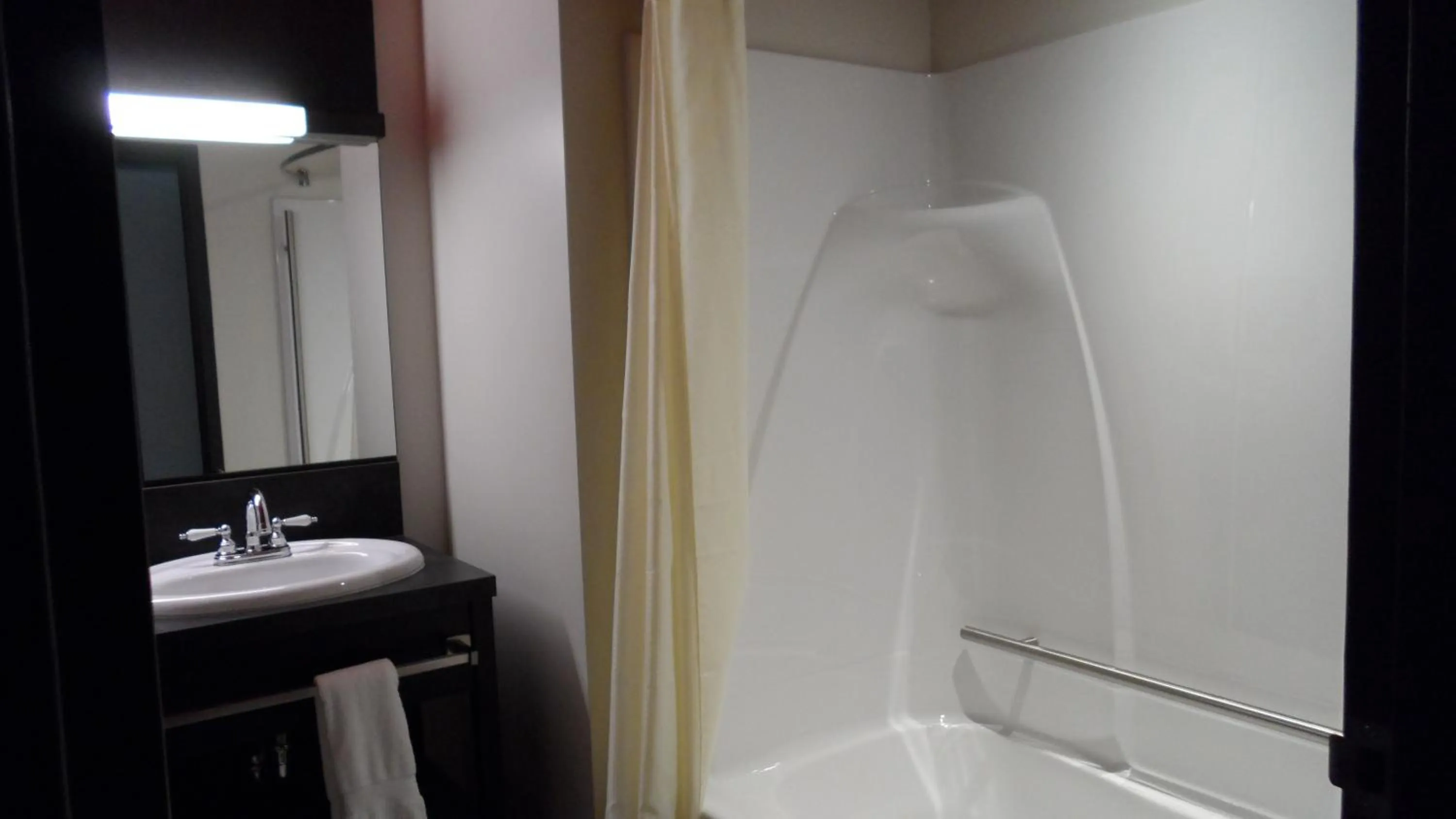 Bathroom in Grand Hotel Times Sherbrooke