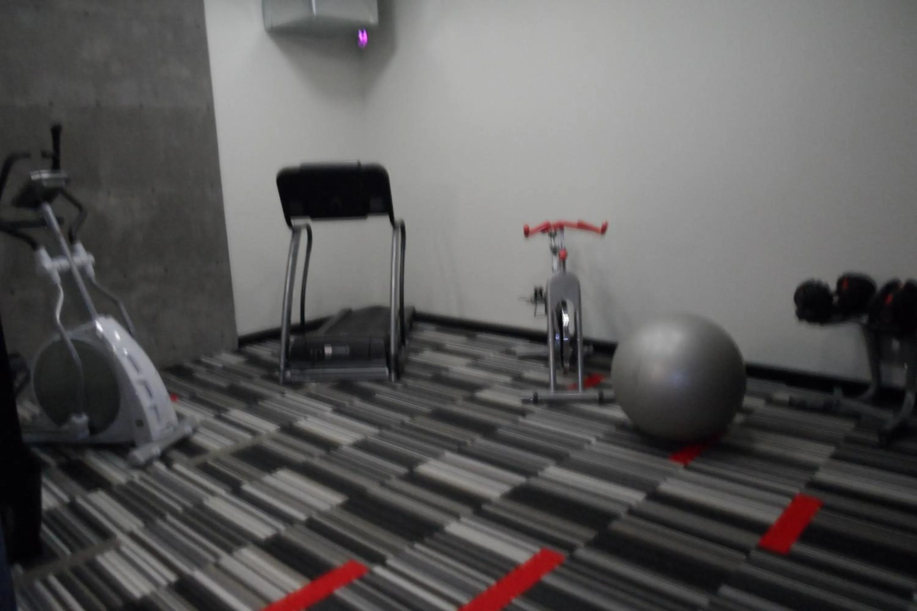 Fitness centre/facilities in Grand Hotel Times Sherbrooke