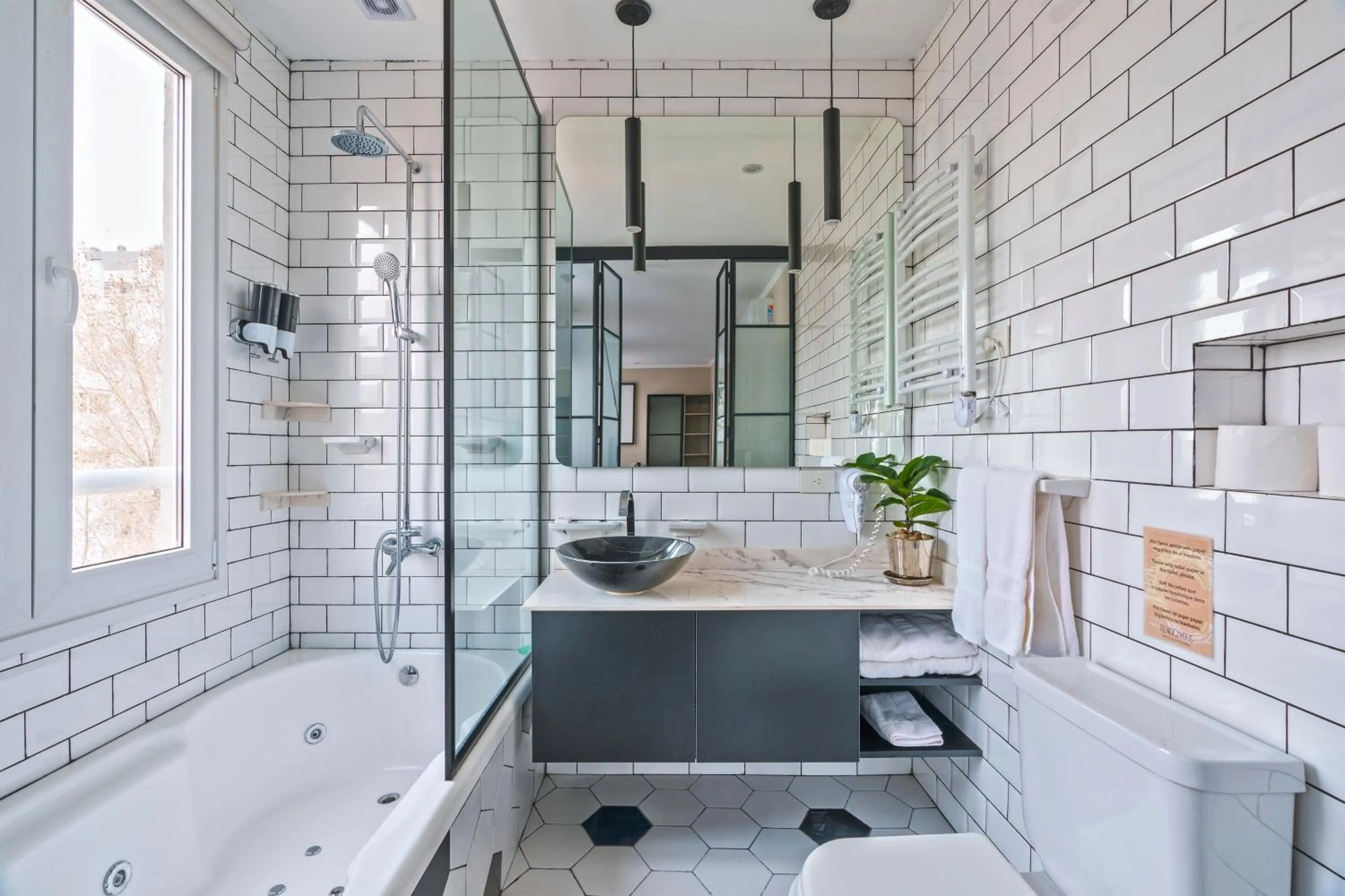 Bathroom in Rendez Vous Hotel Buenos Aires