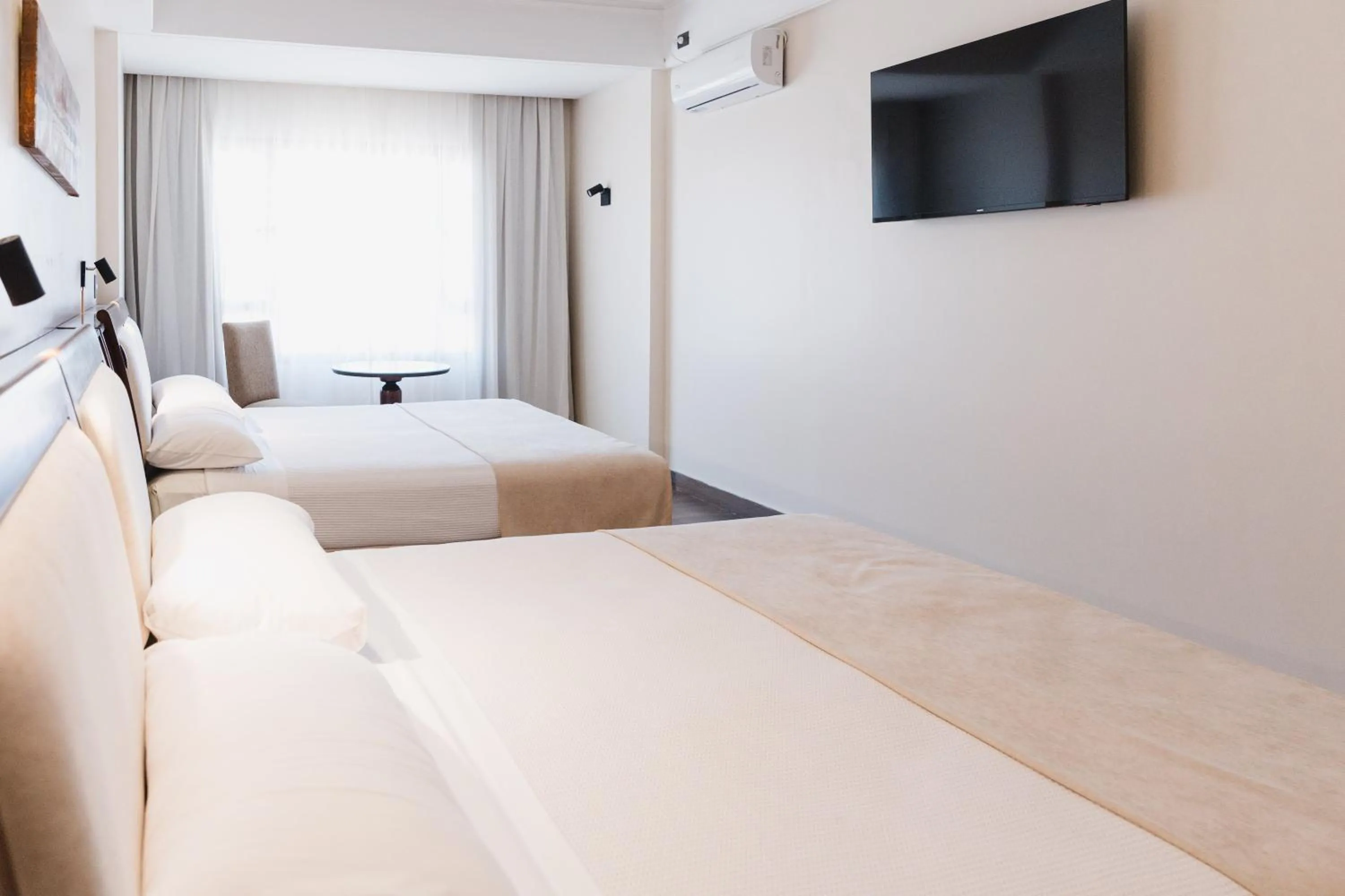 Photo of the whole room, Bed in Hotel Almería