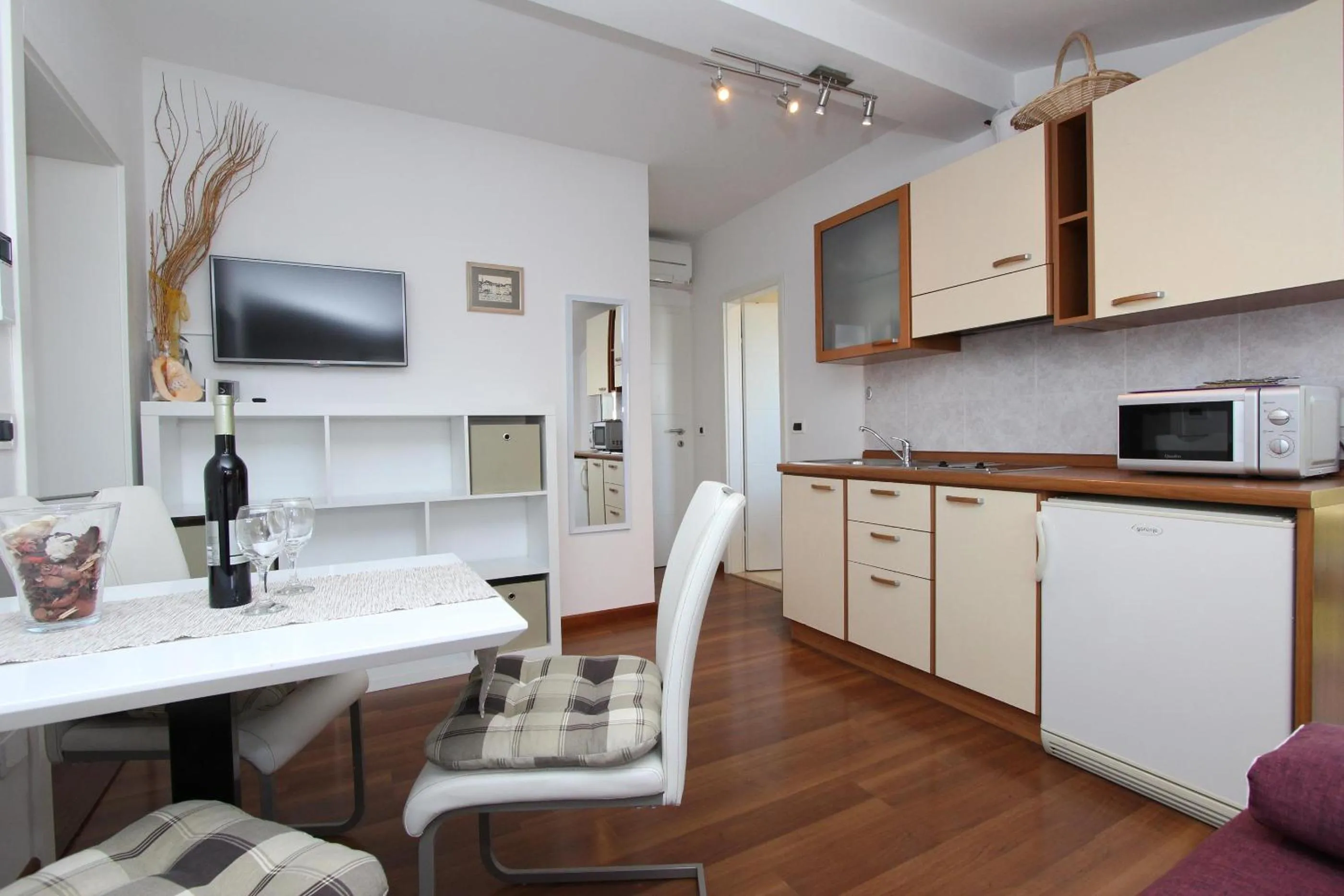 Kitchen or kitchenette in Apartments Tanja