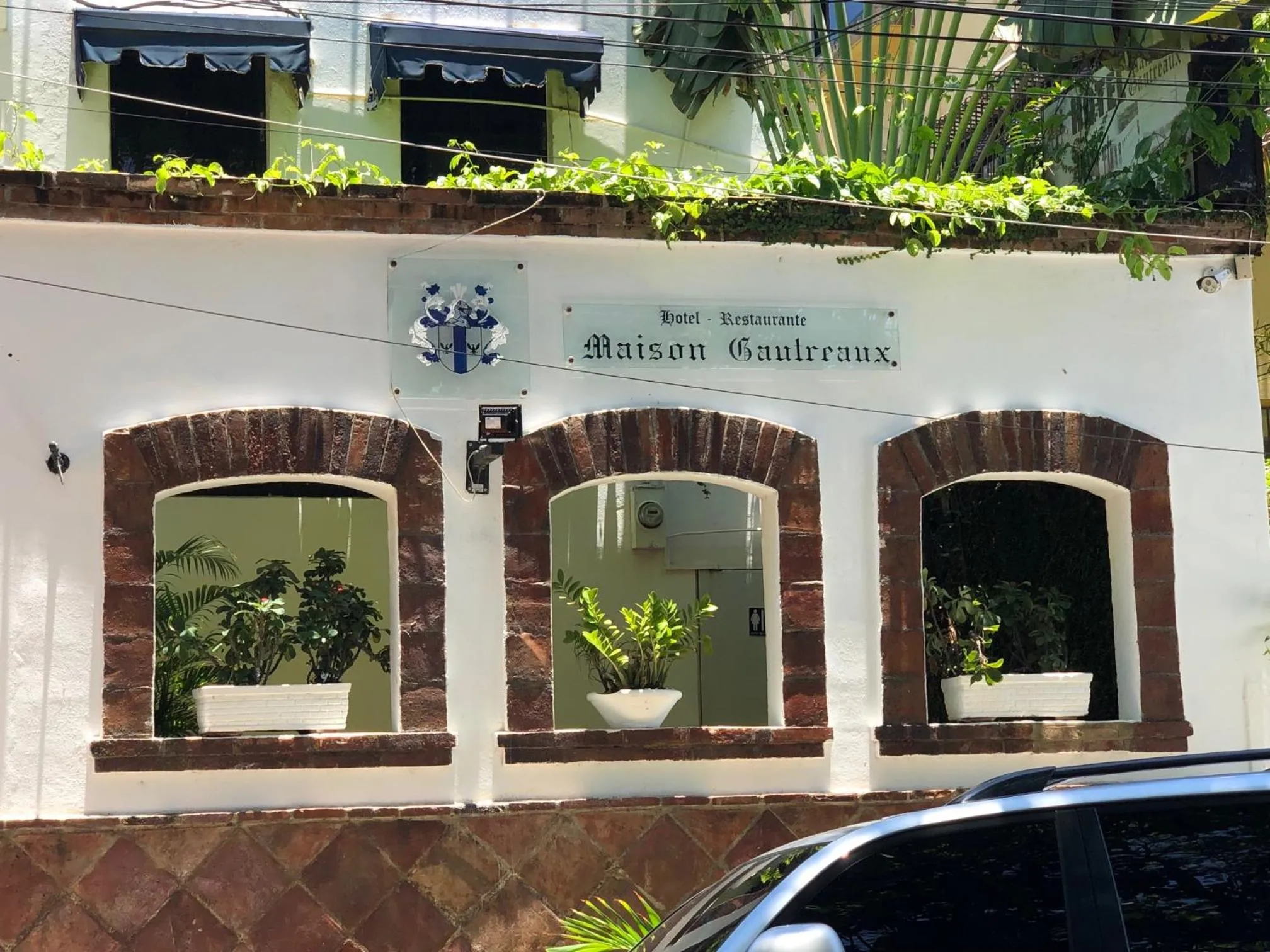 Property logo or sign in Hotel Maison Gautreaux