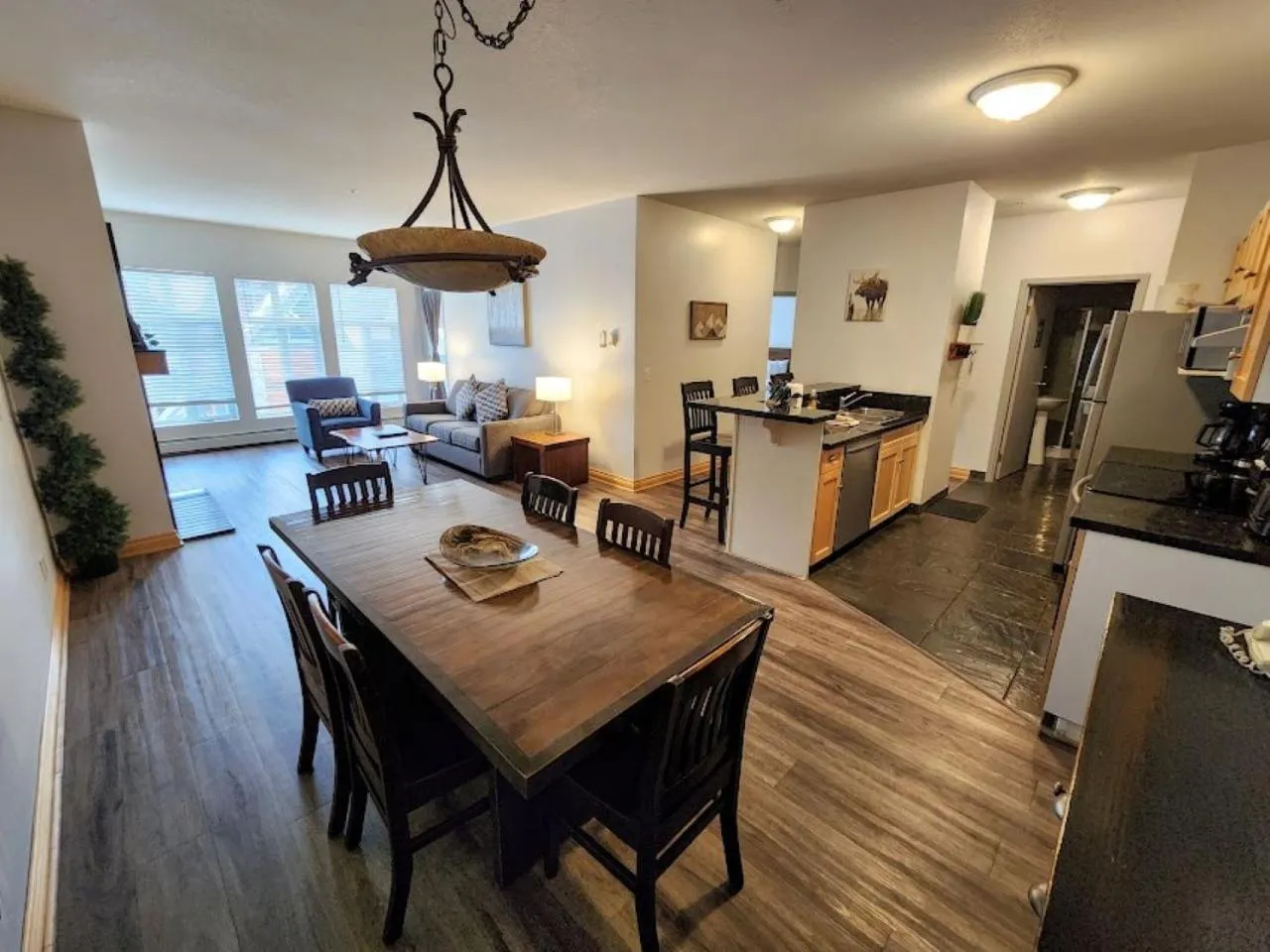 kitchen in Sunset Resorts Canmore and Spa