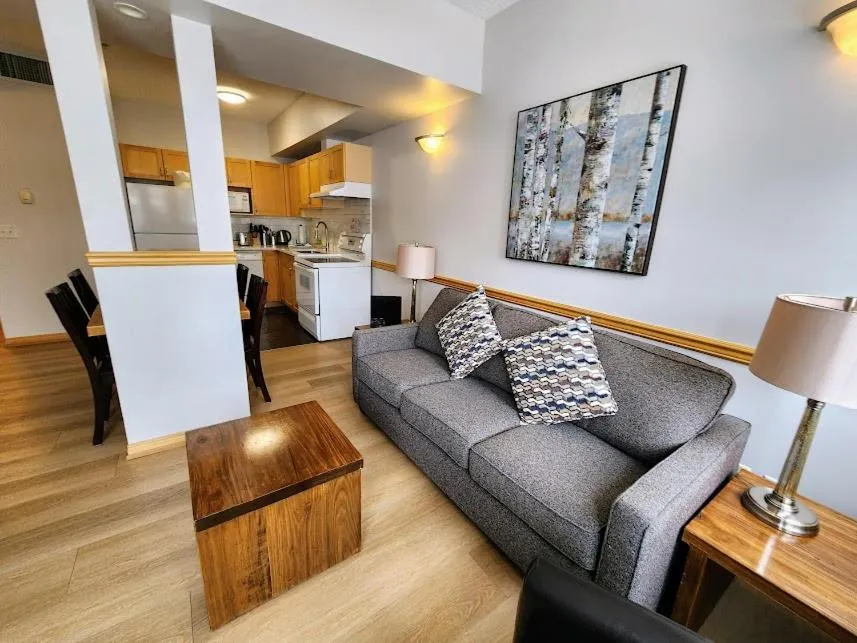 Living room in Sunset Resorts Canmore and Spa