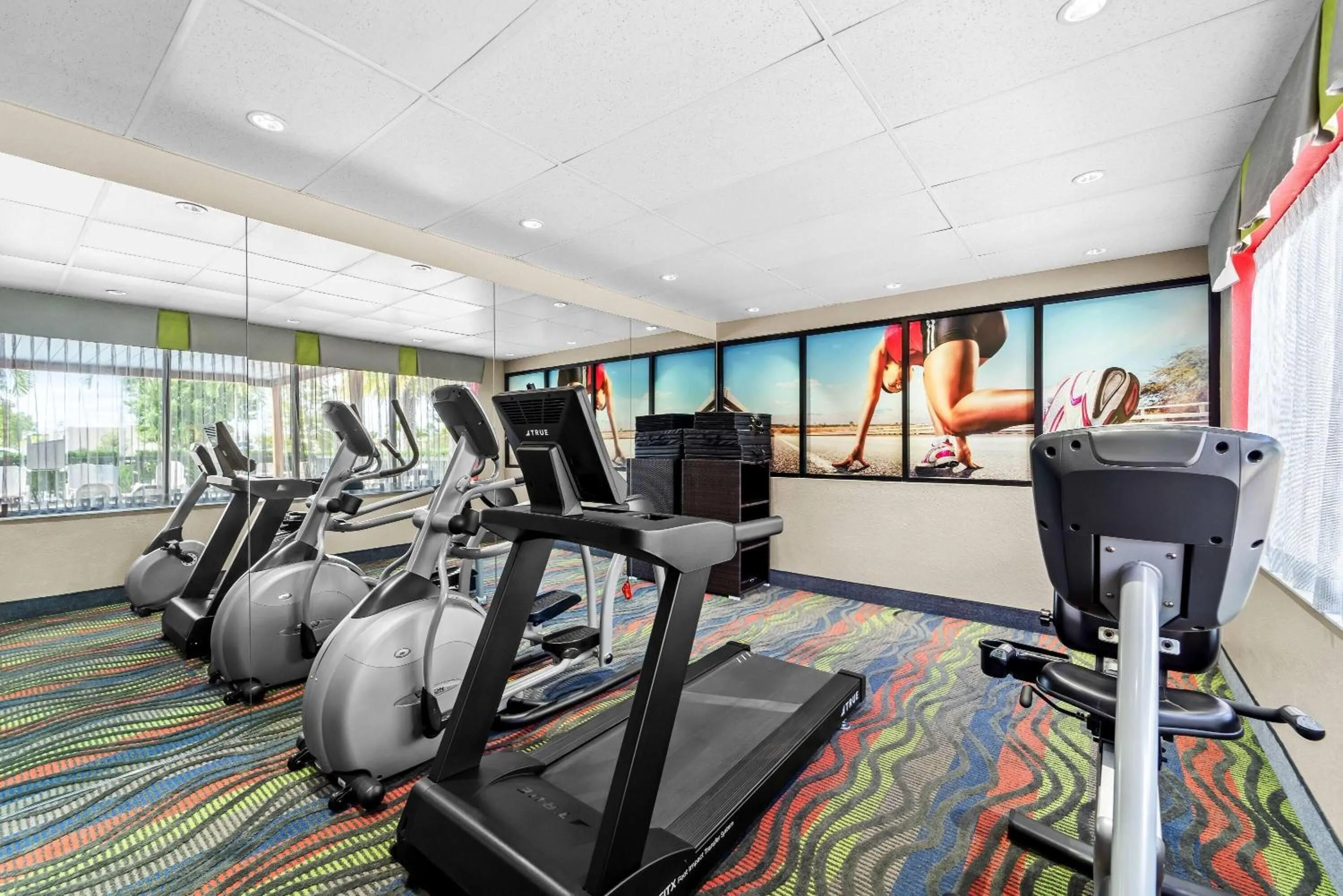 Days Inn & Suites by Wyndham Fort Myers Near JetBlue Park