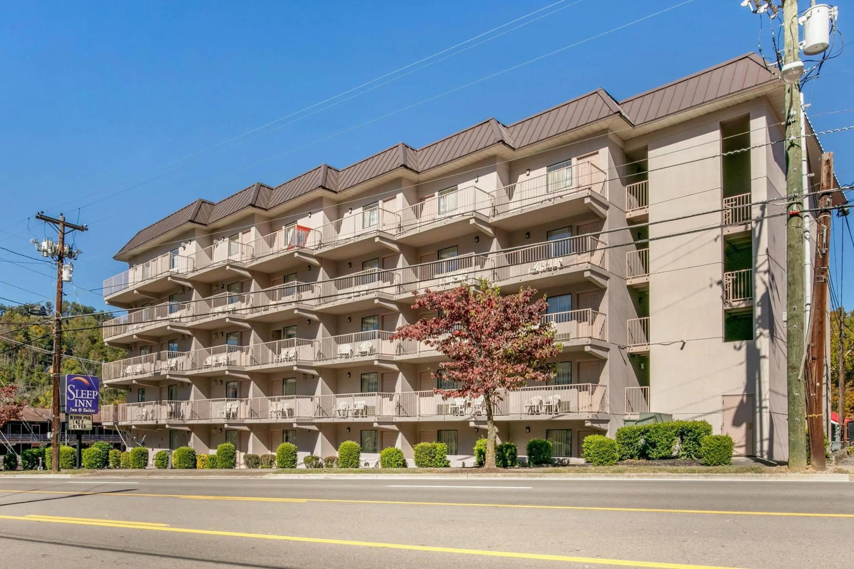 Property building in Sleep Inn & Suites near Sports World Blvd