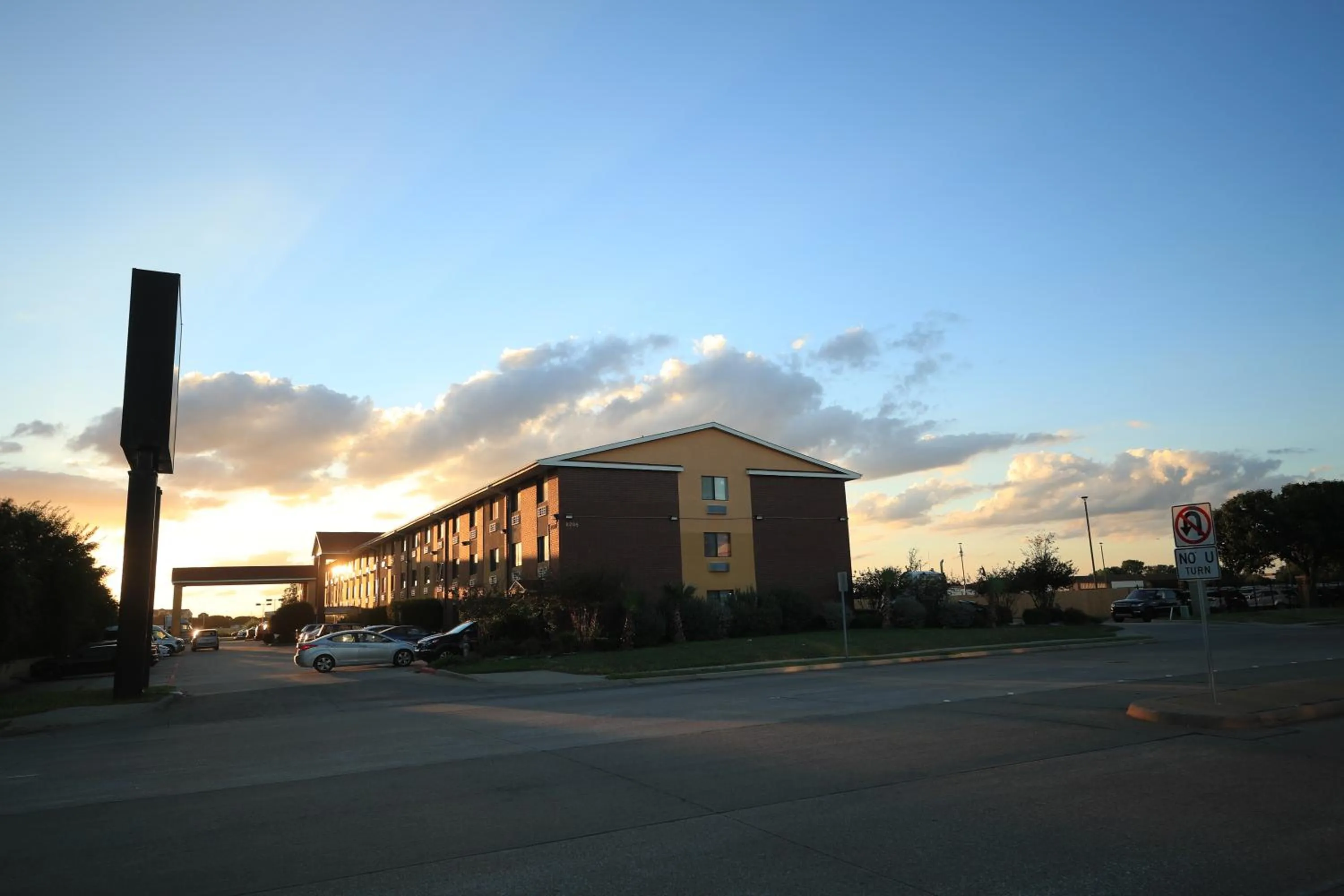 Property building in Quality Inn DFW Airport North - Irving