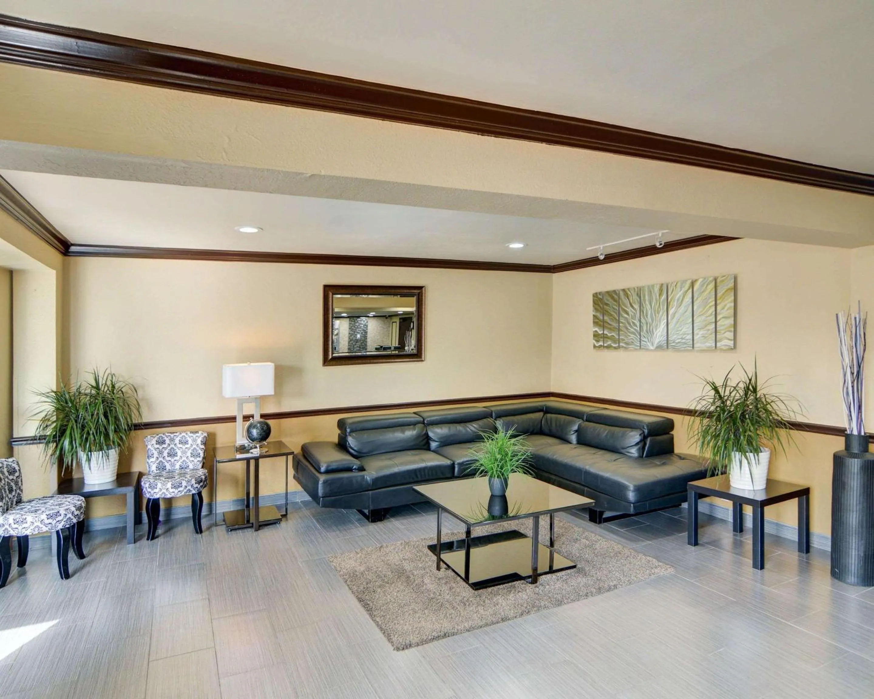 Lobby or reception in Quality Inn DFW Airport North - Irving