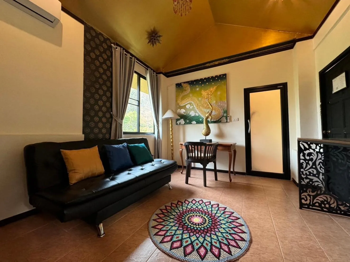 TV and multimedia in Phu Jaya Floresta Resort by ALPHATEL PARTNER