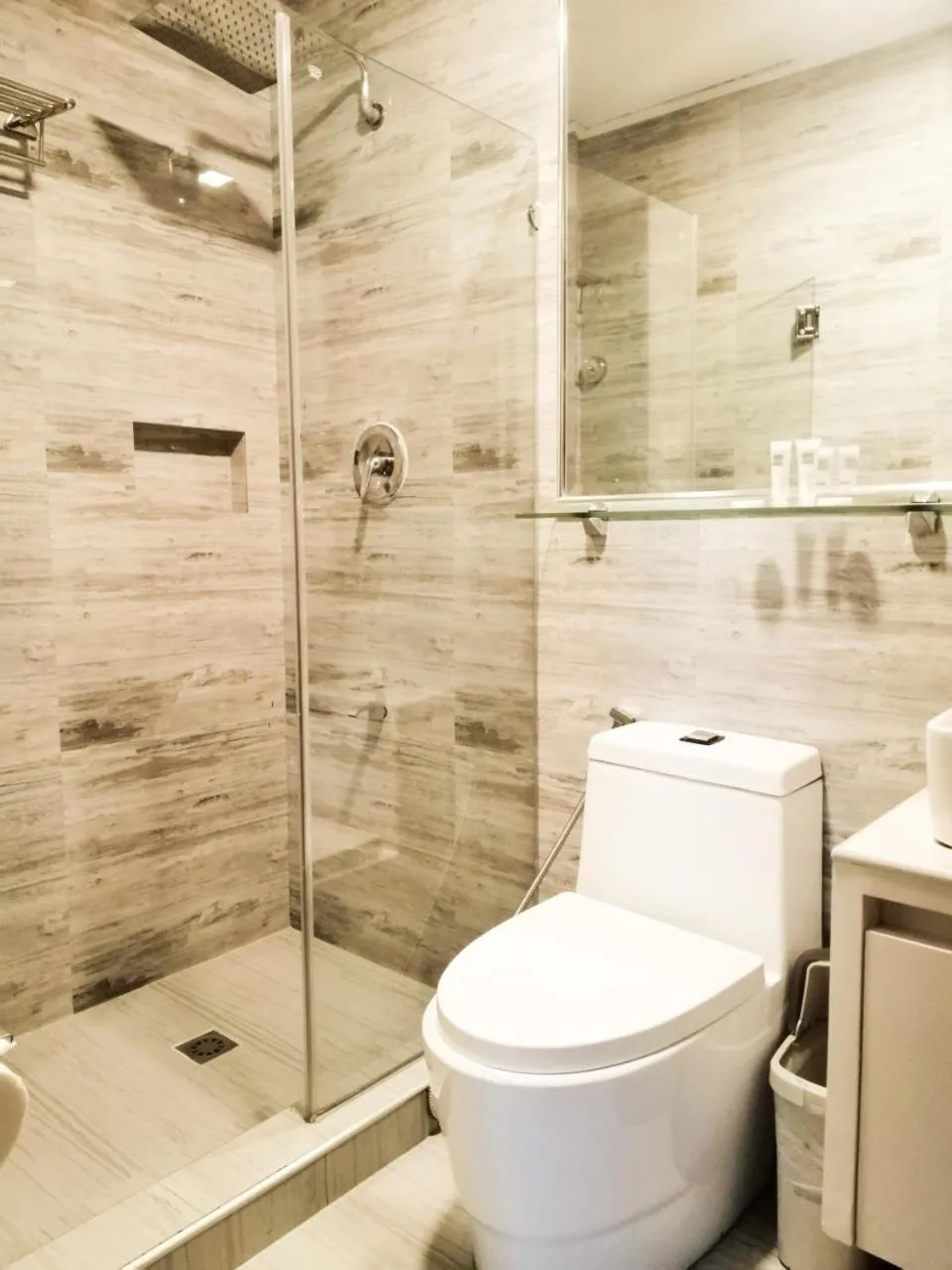 Bathroom in The Malayan Plaza Hotel