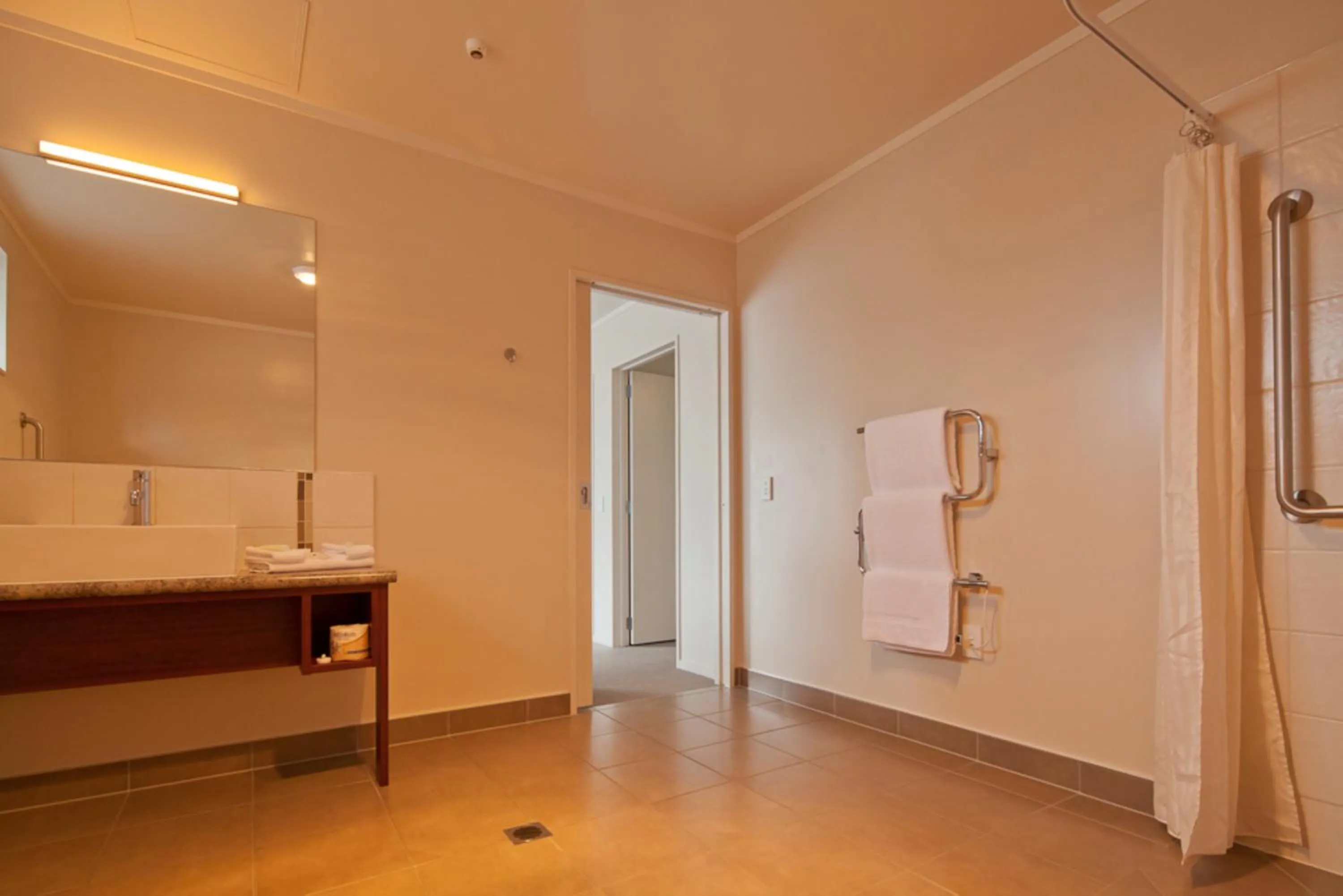 Bathroom in Atrium On Ulster