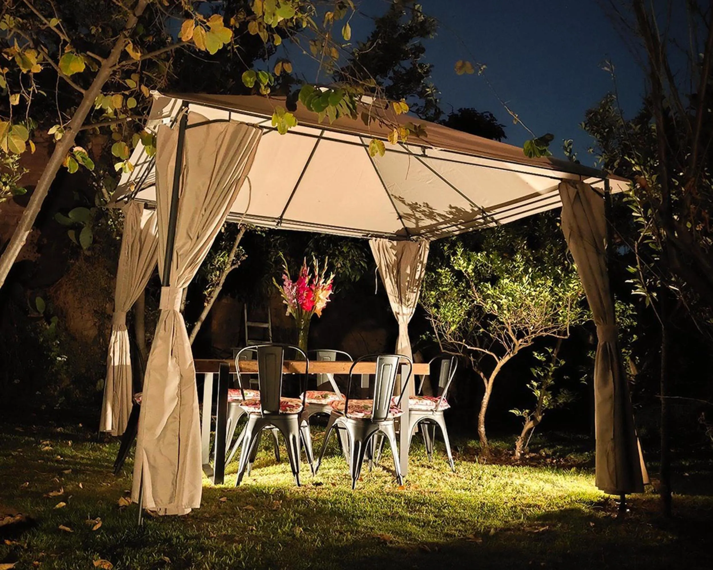 Garden in RHOUSE Calca