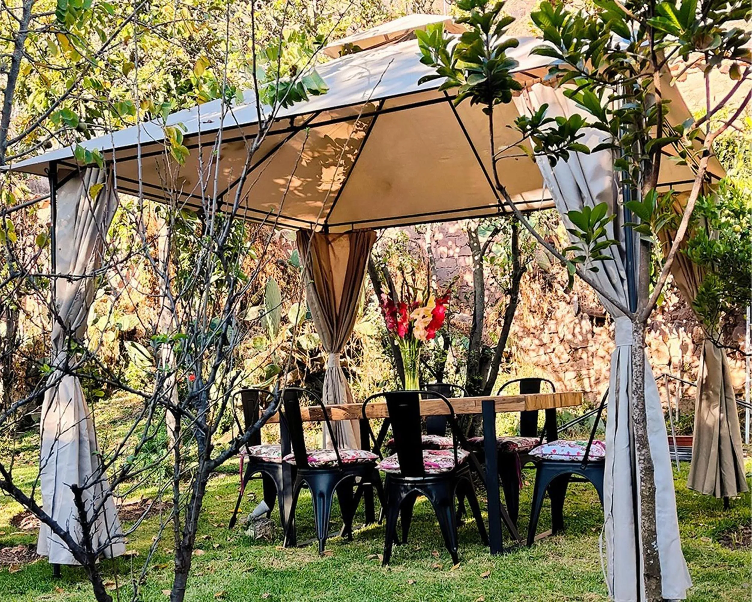 Garden in RHOUSE Calca