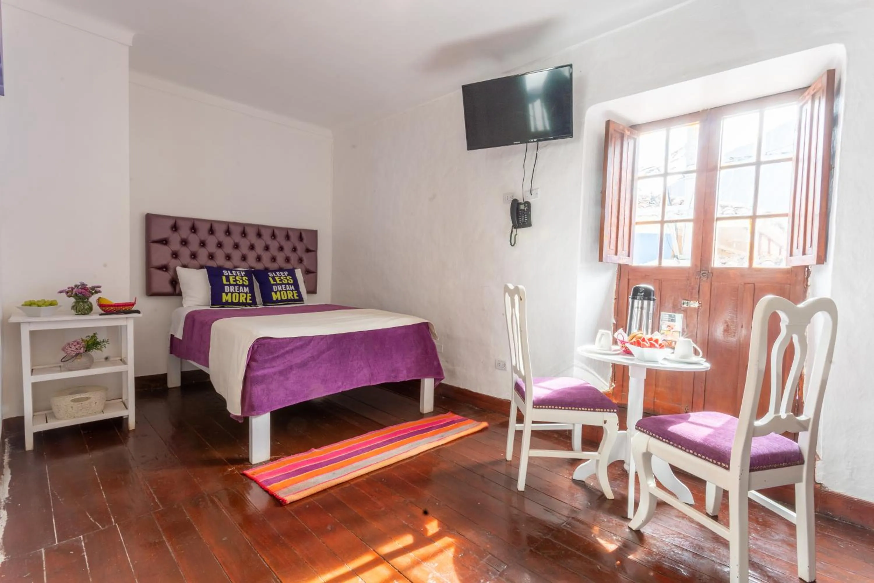Double Room with Private Bathroom - single occupancy in Indavesa Valle Sagrado Collection