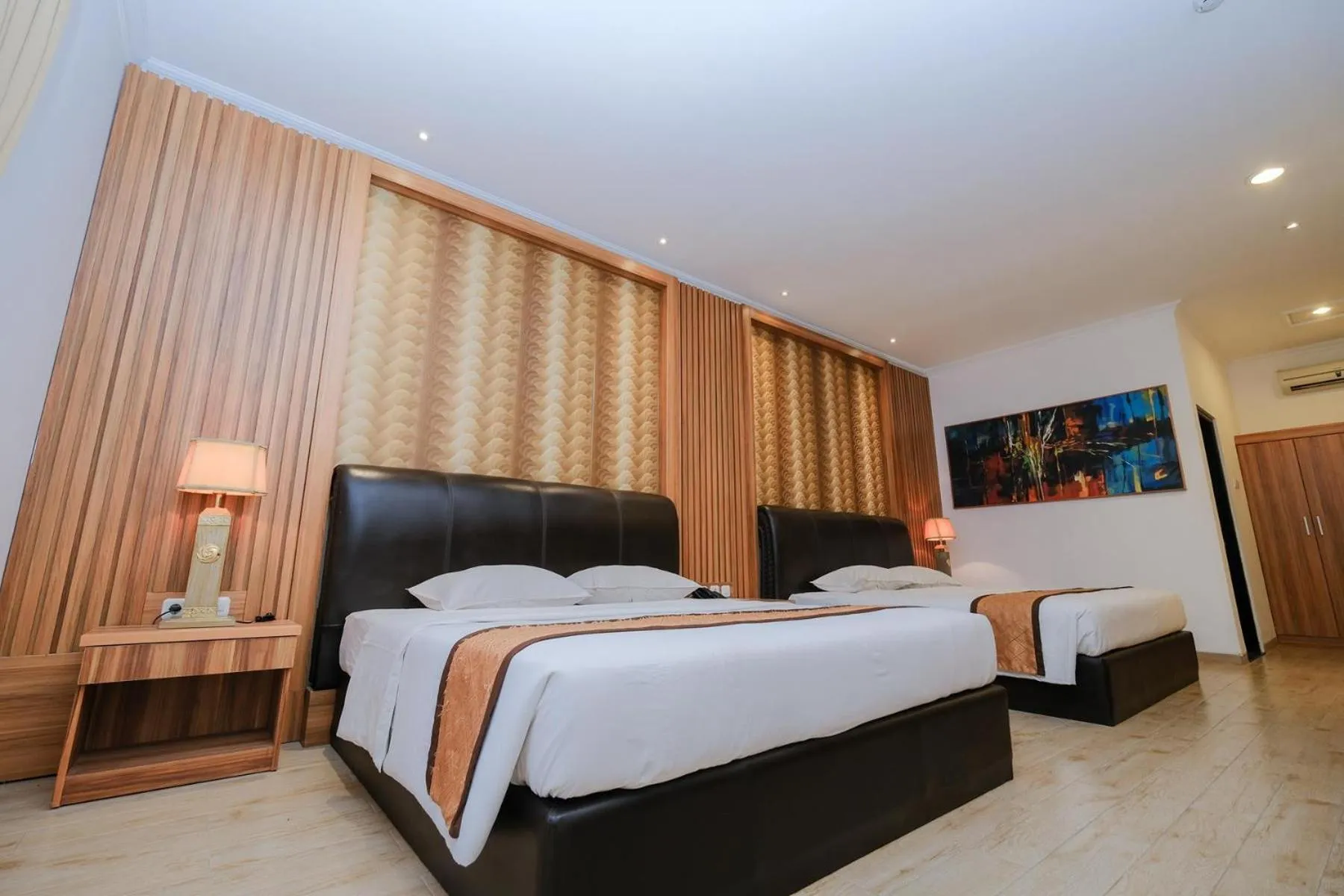 Bedroom, Bed in The Grand Palace Hotel Yogyakarta