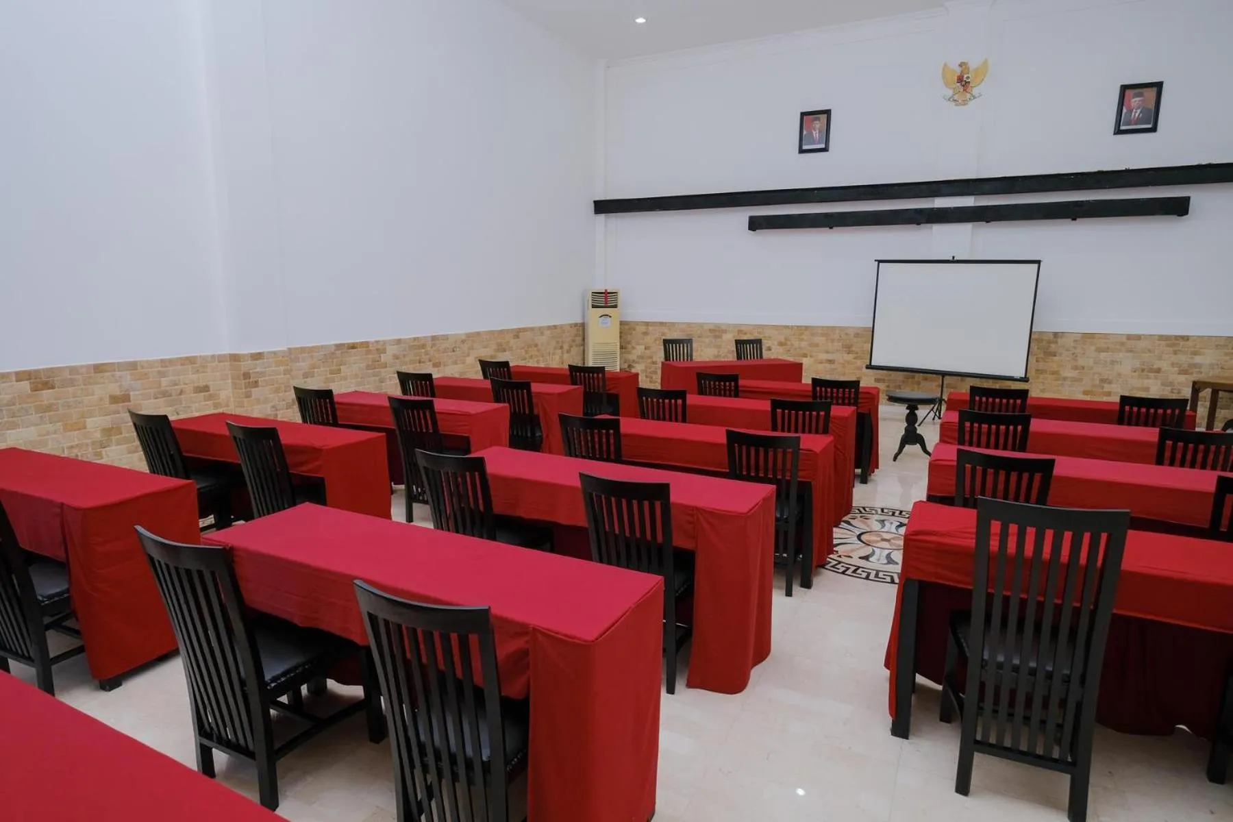 Banquet/Function facilities in The Grand Palace Hotel Yogyakarta