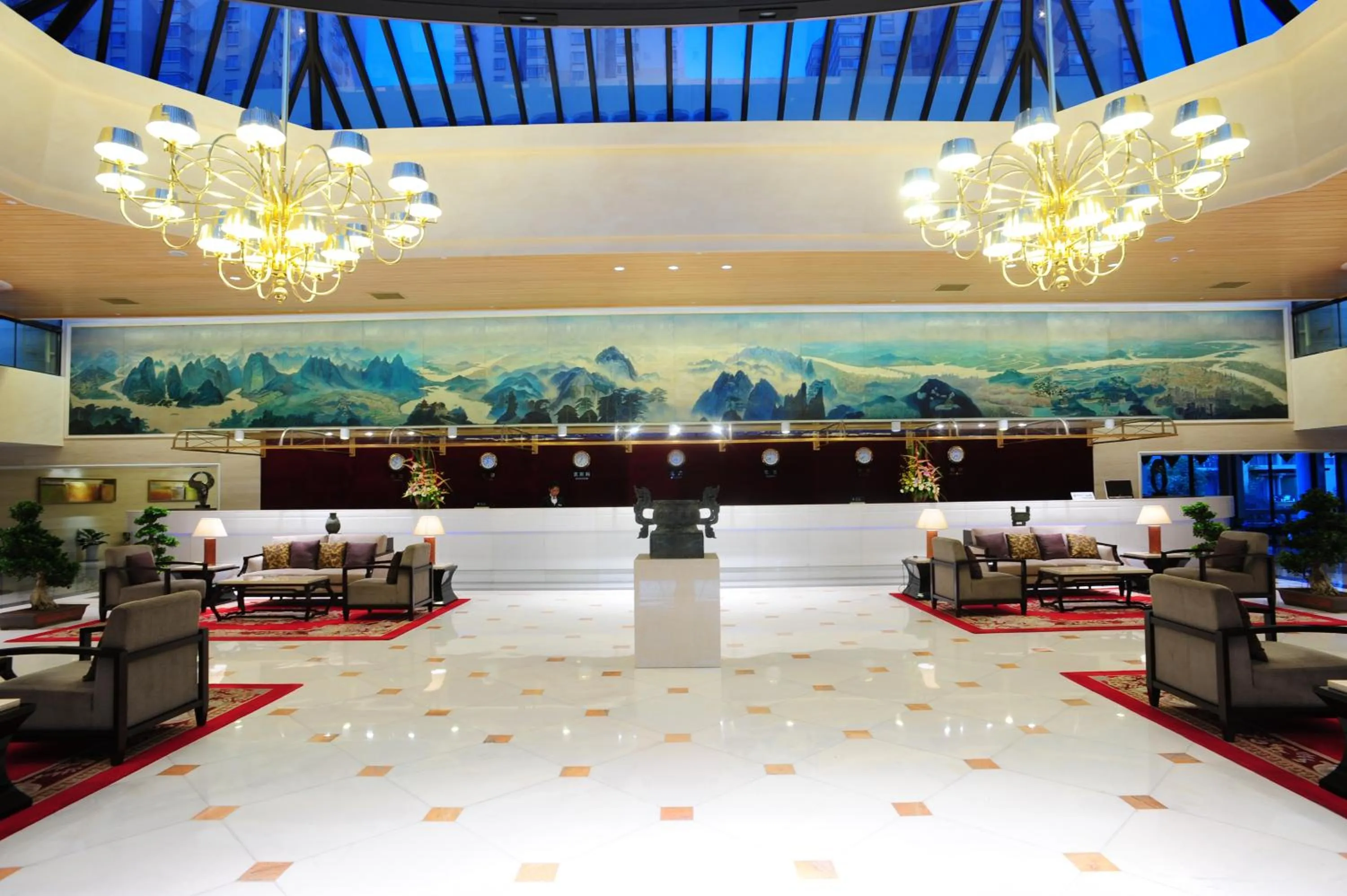 Lobby or reception in Jianguo Hotel Xi'an