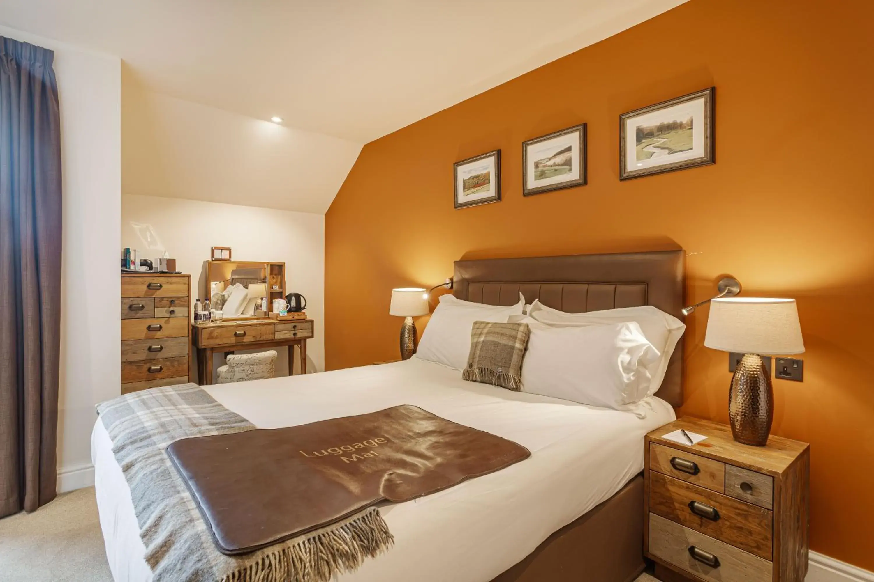 Deluxe Double Room in The Jamaica Inn, Bodmin, Cornwall - The Coaching Inn Group Deluxe Double Room in The Jamaica Inn, Bodmin, Cornwall - The Coaching Inn Group
