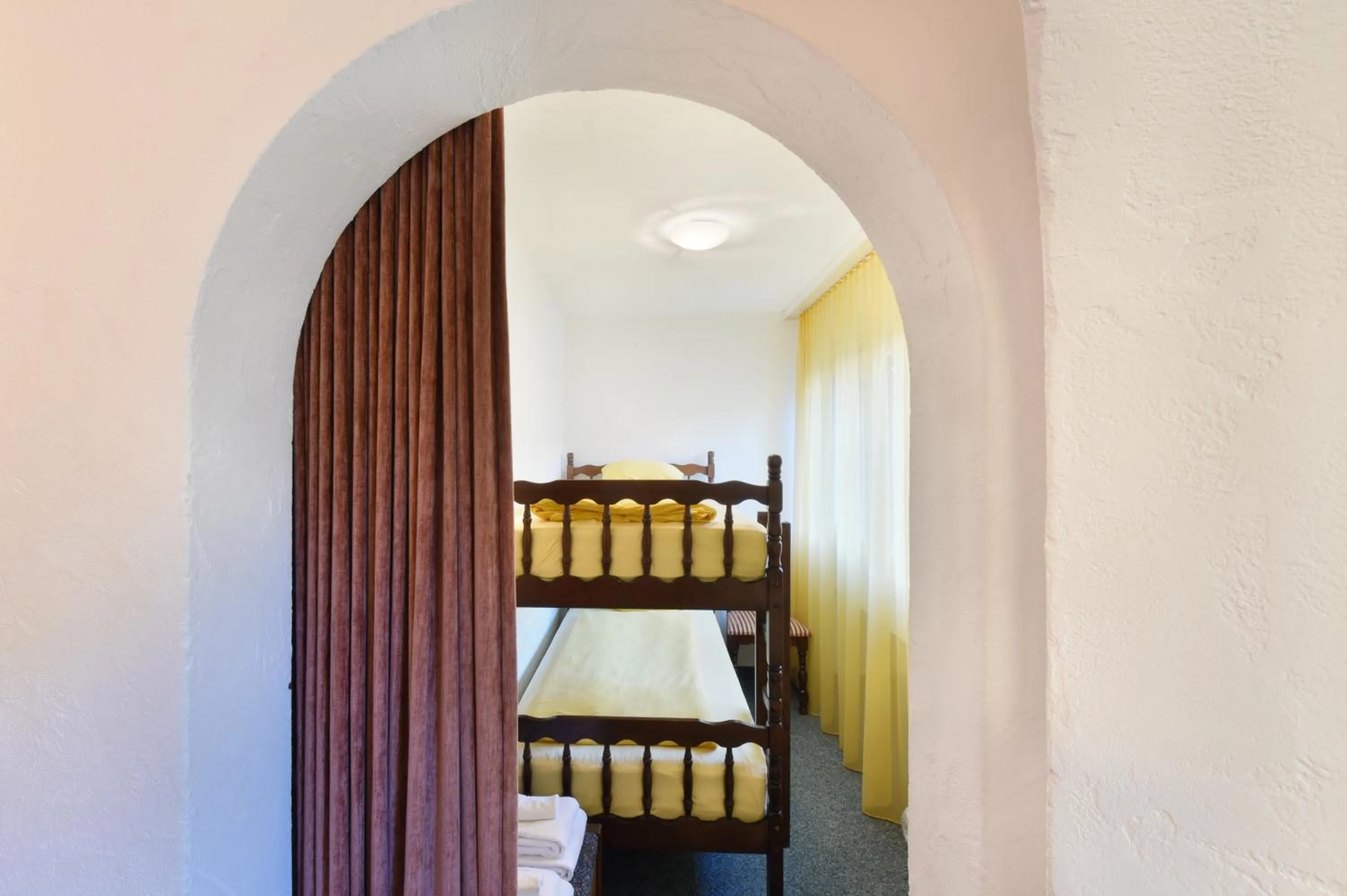 Photo of the whole room in Schlosshotel - Self Check-In Hotel