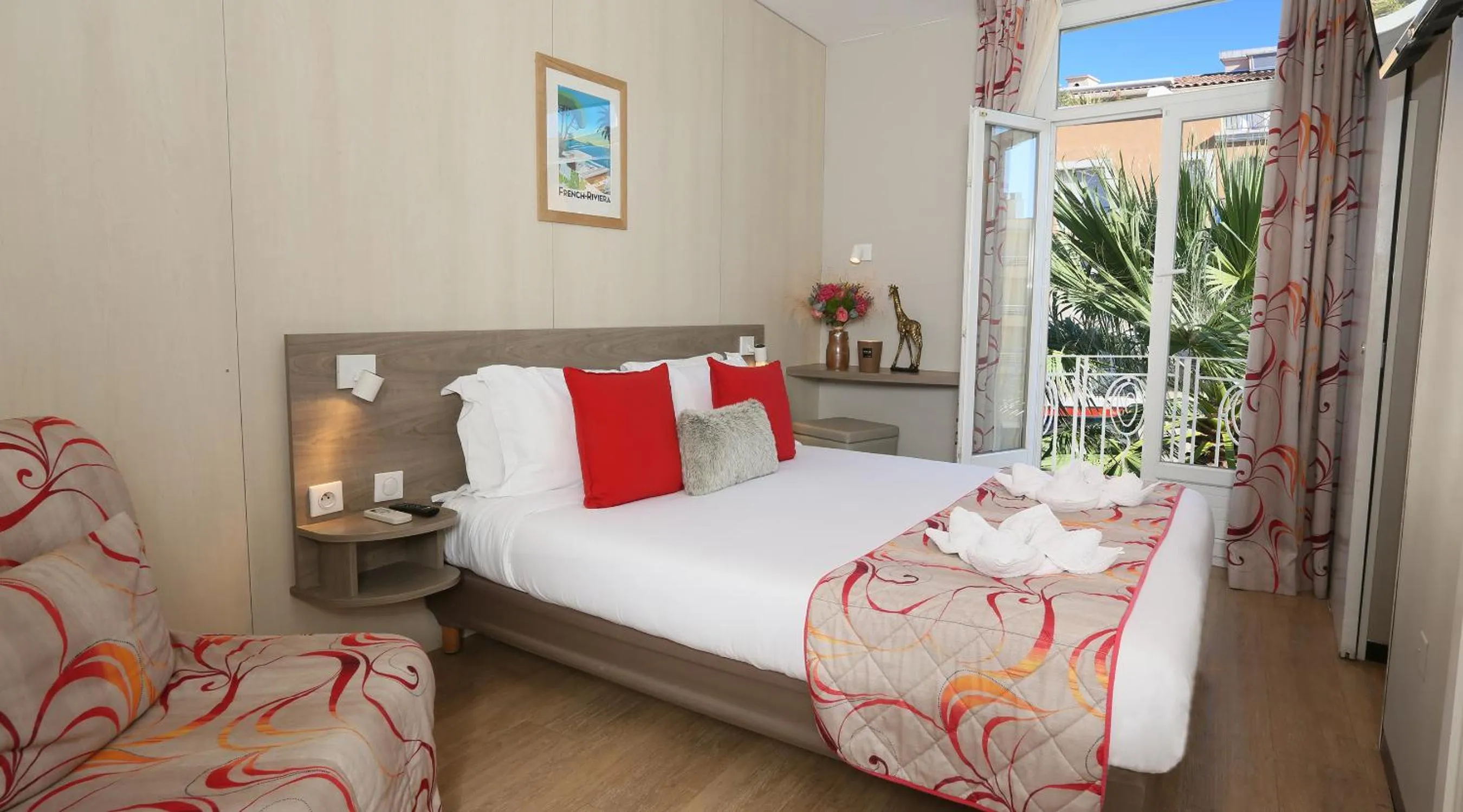 Brit Hotel Confort Le Revest Sainte-Maxime