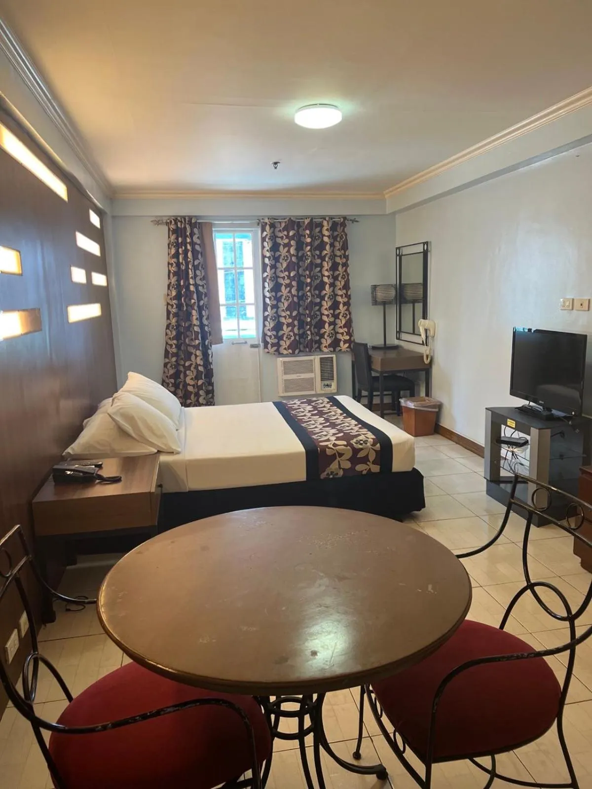 Bed in Jupiter Suites