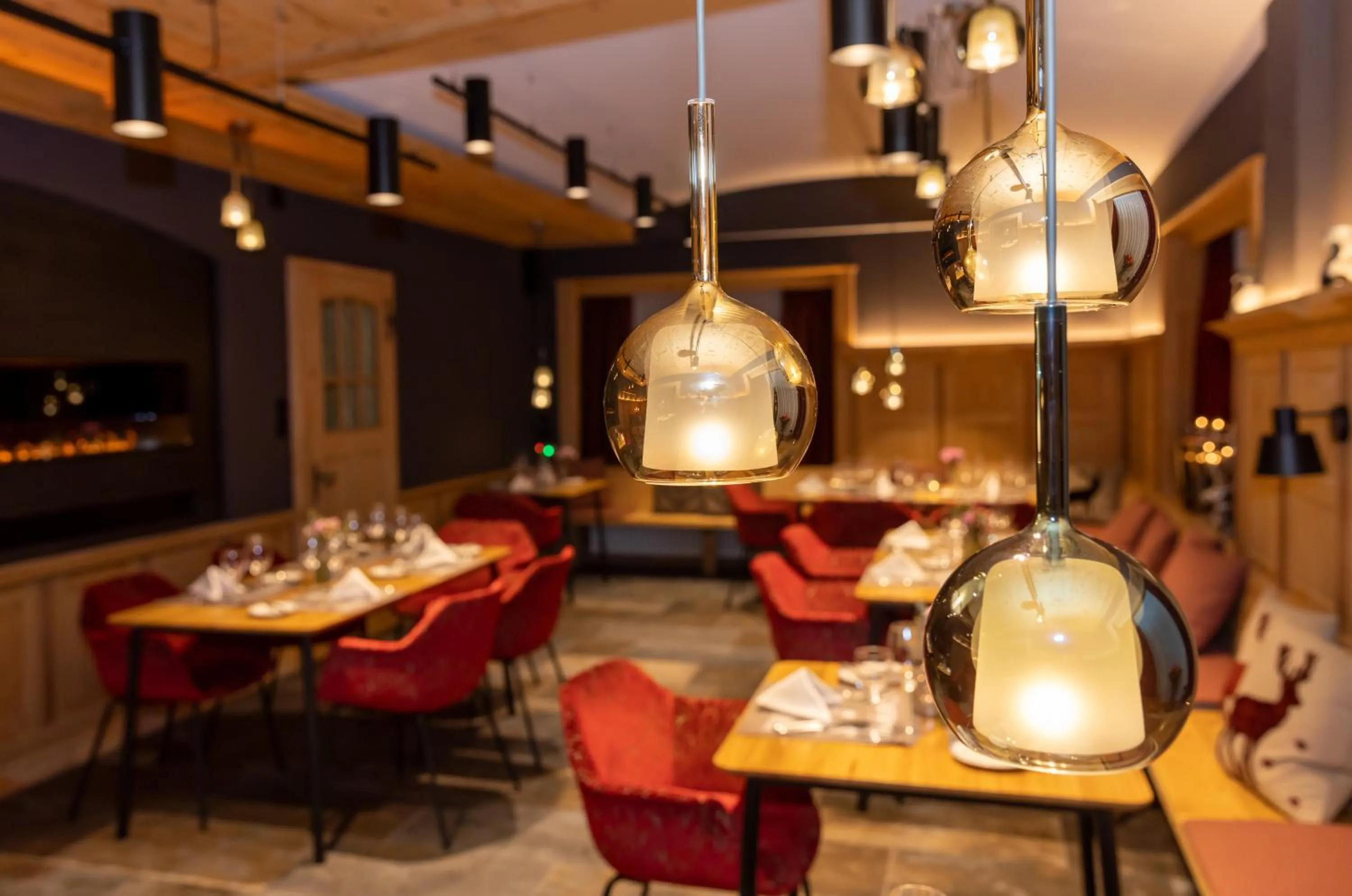 Restaurant/places to eat in Hotel Parsenn