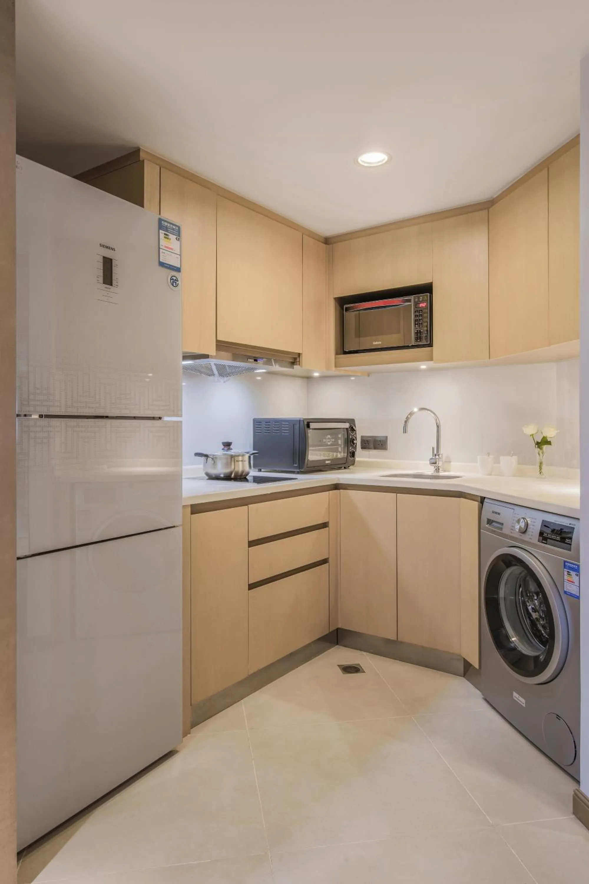 Kitchen or kitchenette in Shangri-La Changchun