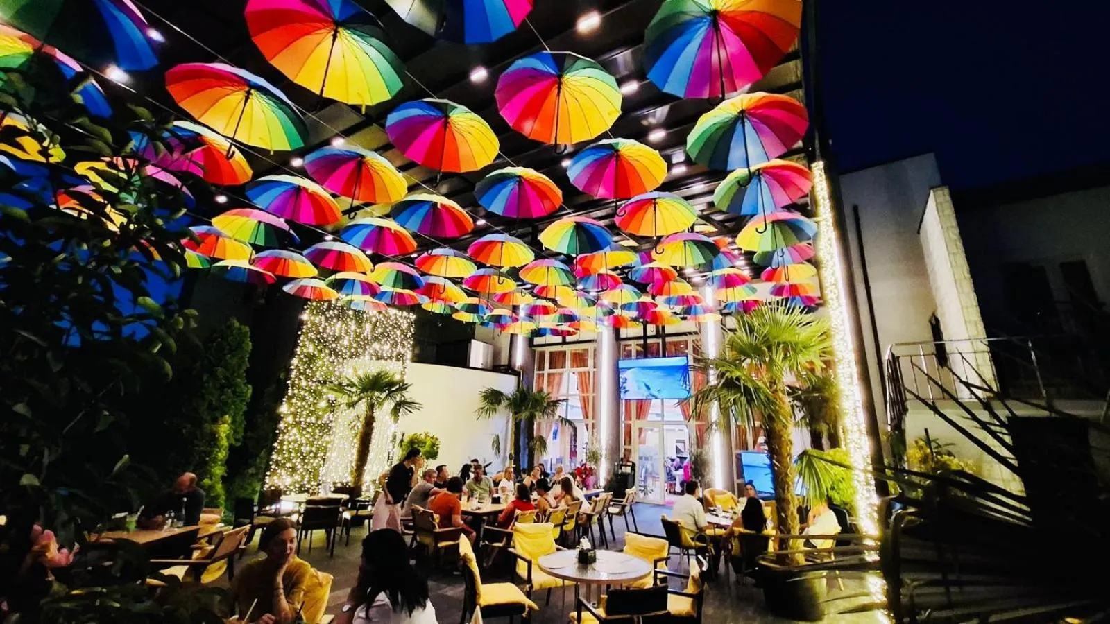 Restaurant/places to eat in Eurohotel