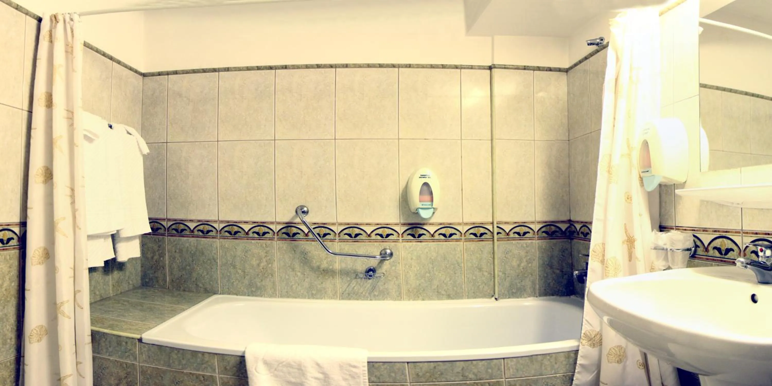 Bathroom in Eurohotel