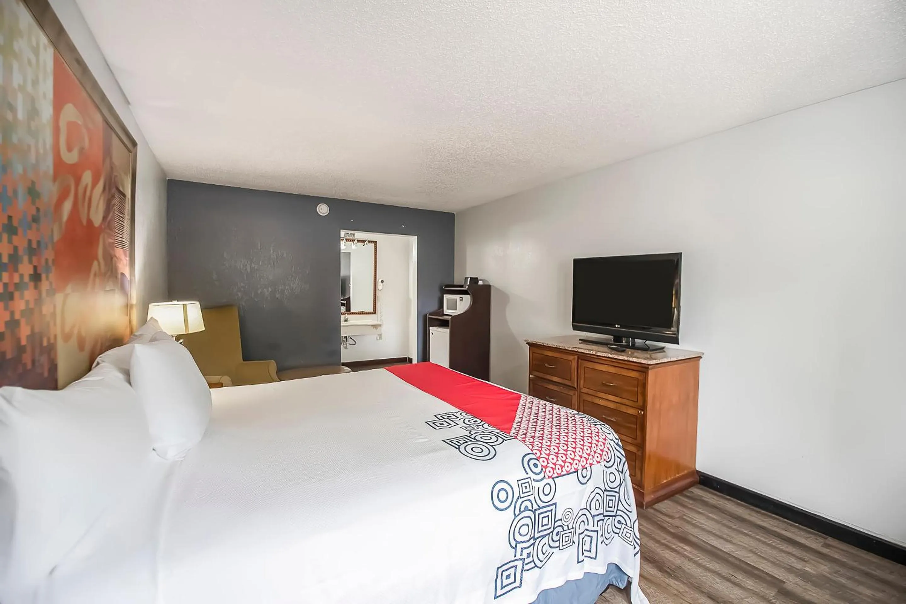 Bedroom, Bed in Hotel O Daylight Inn Elkhart I-90, IN