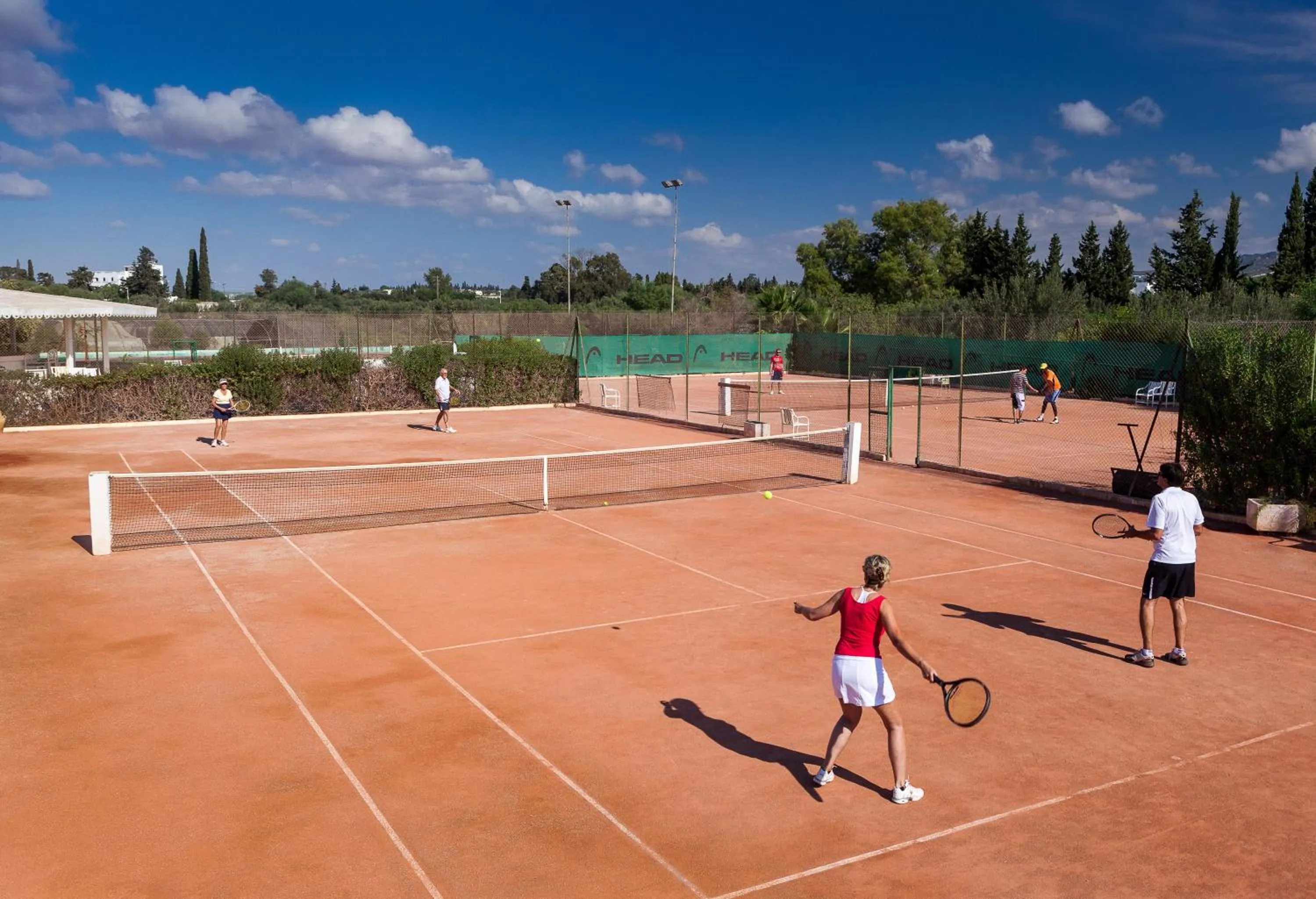 Tennis court in Sentido Phenicia
