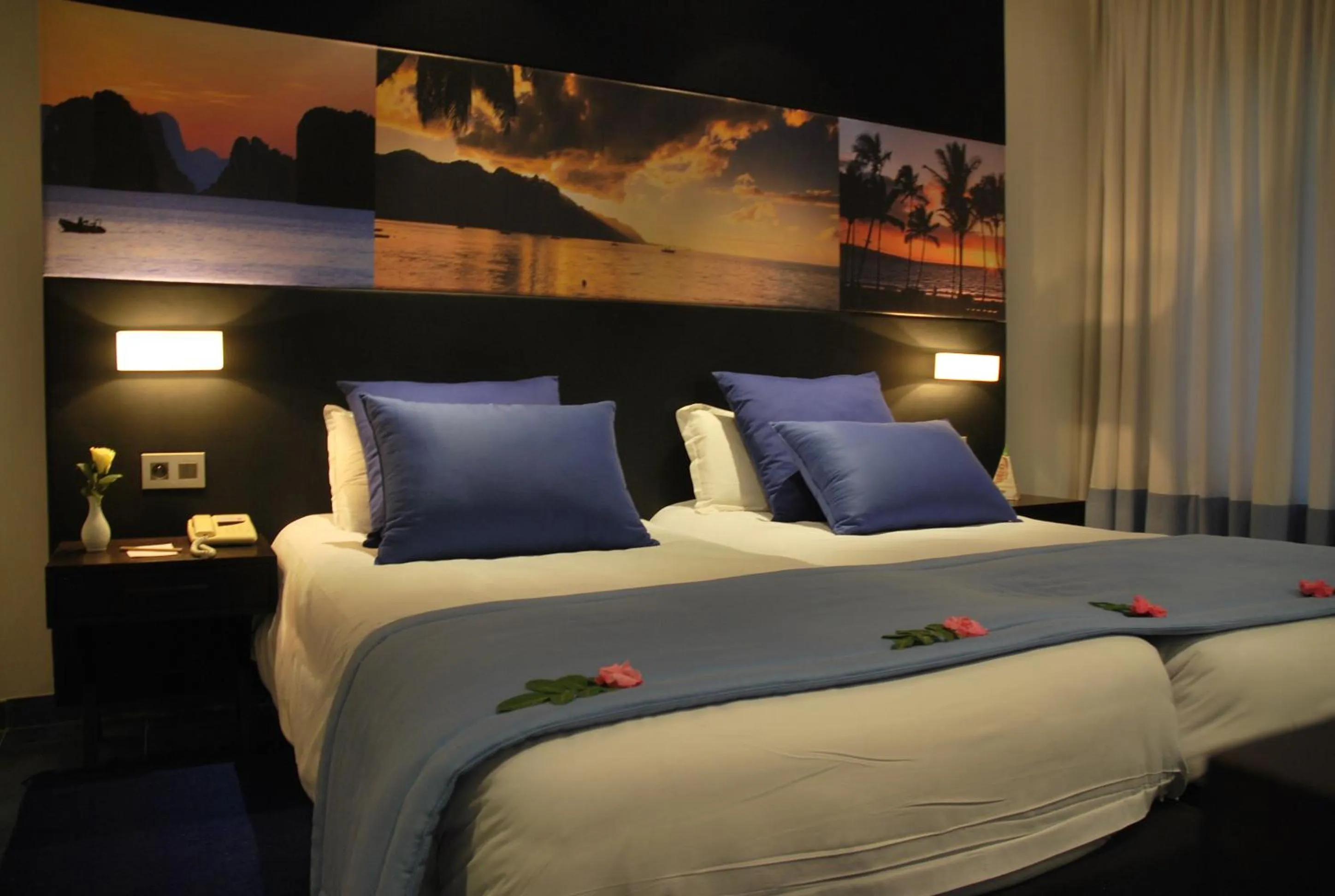 Photo of the whole room in Sentido Phenicia