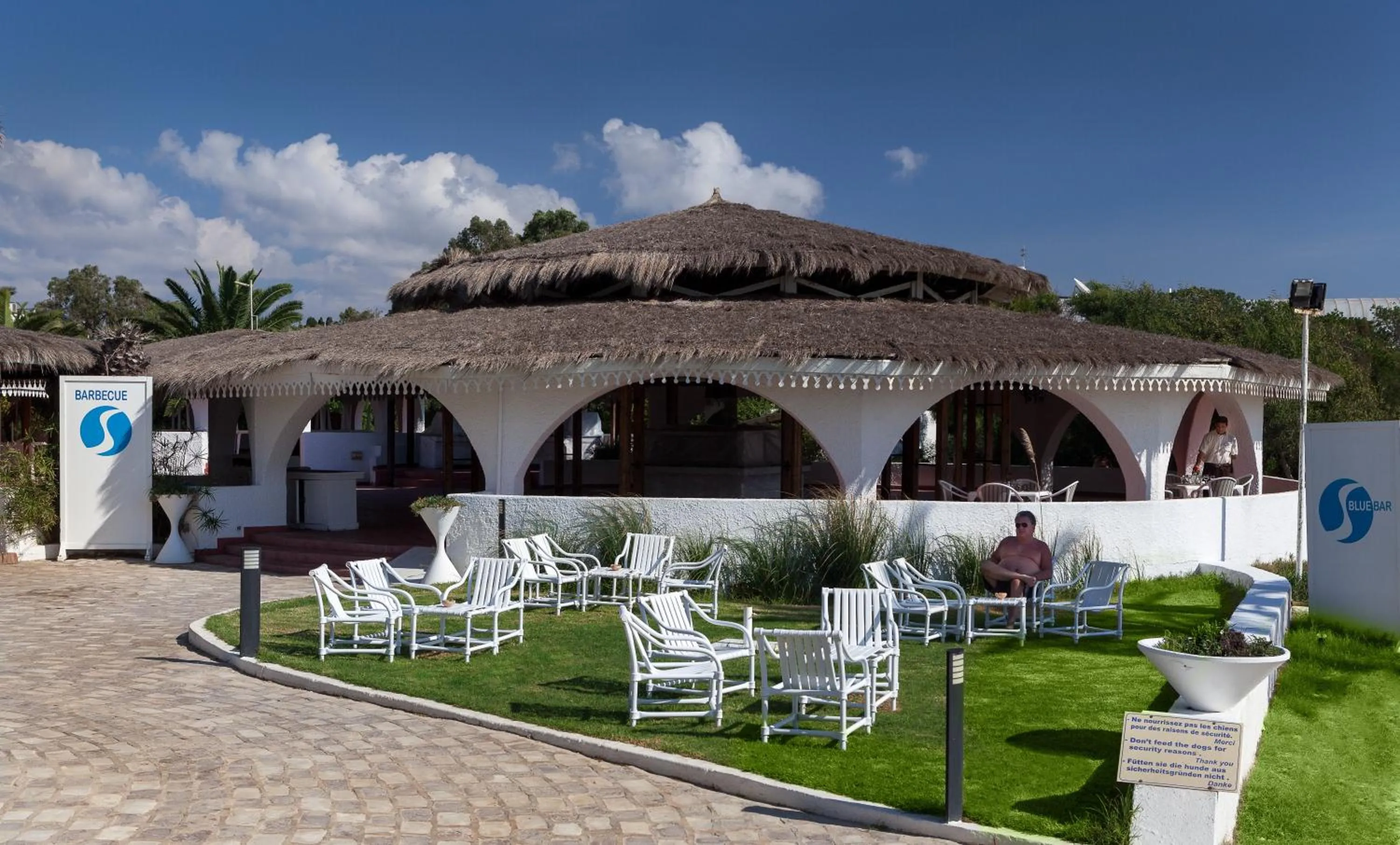 Restaurant/places to eat in Sentido Phenicia