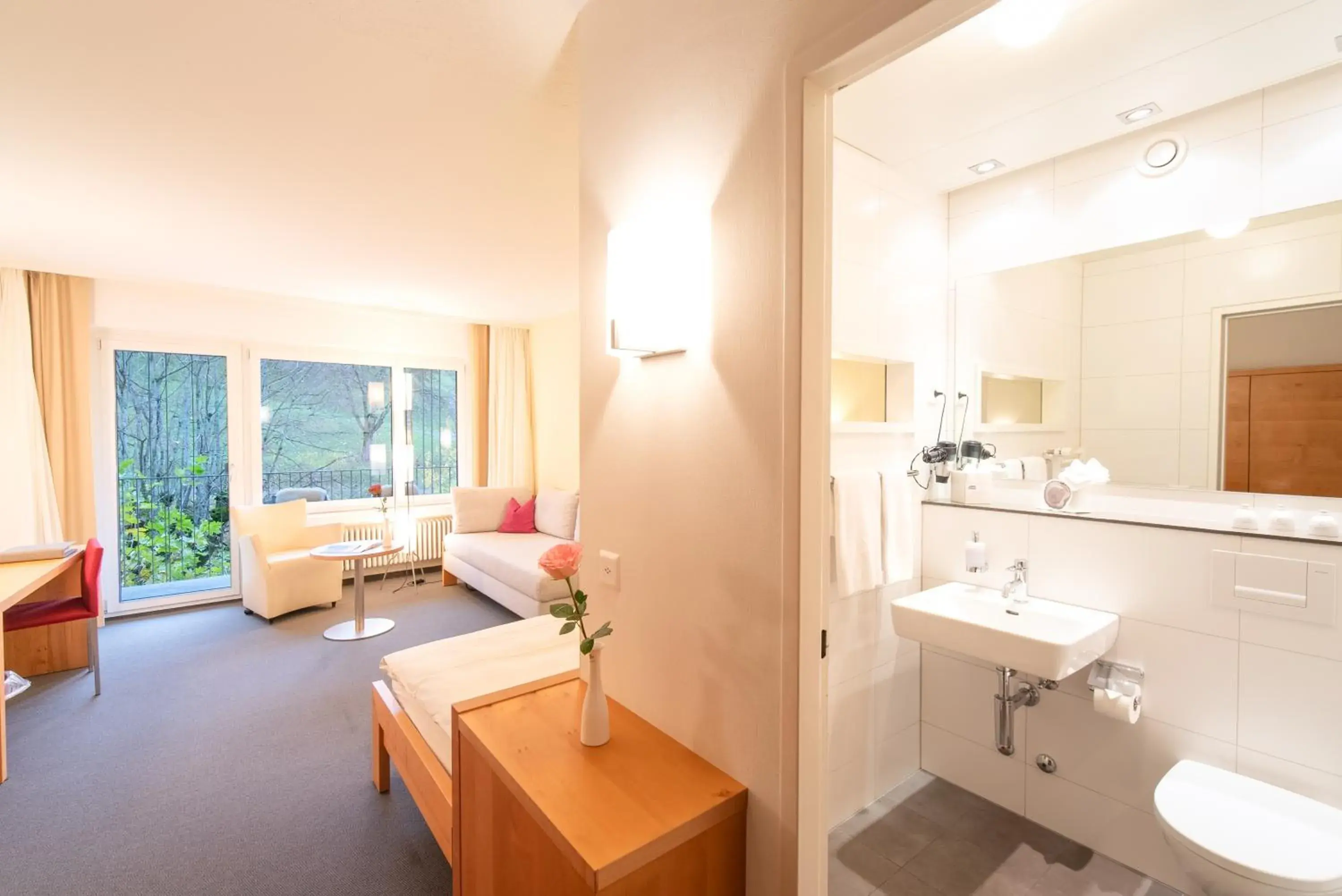 Superior Twin Room with Balcony in Hotel Bad Ramsach Superior Twin Room with Balcony in Hotel Bad Ramsach