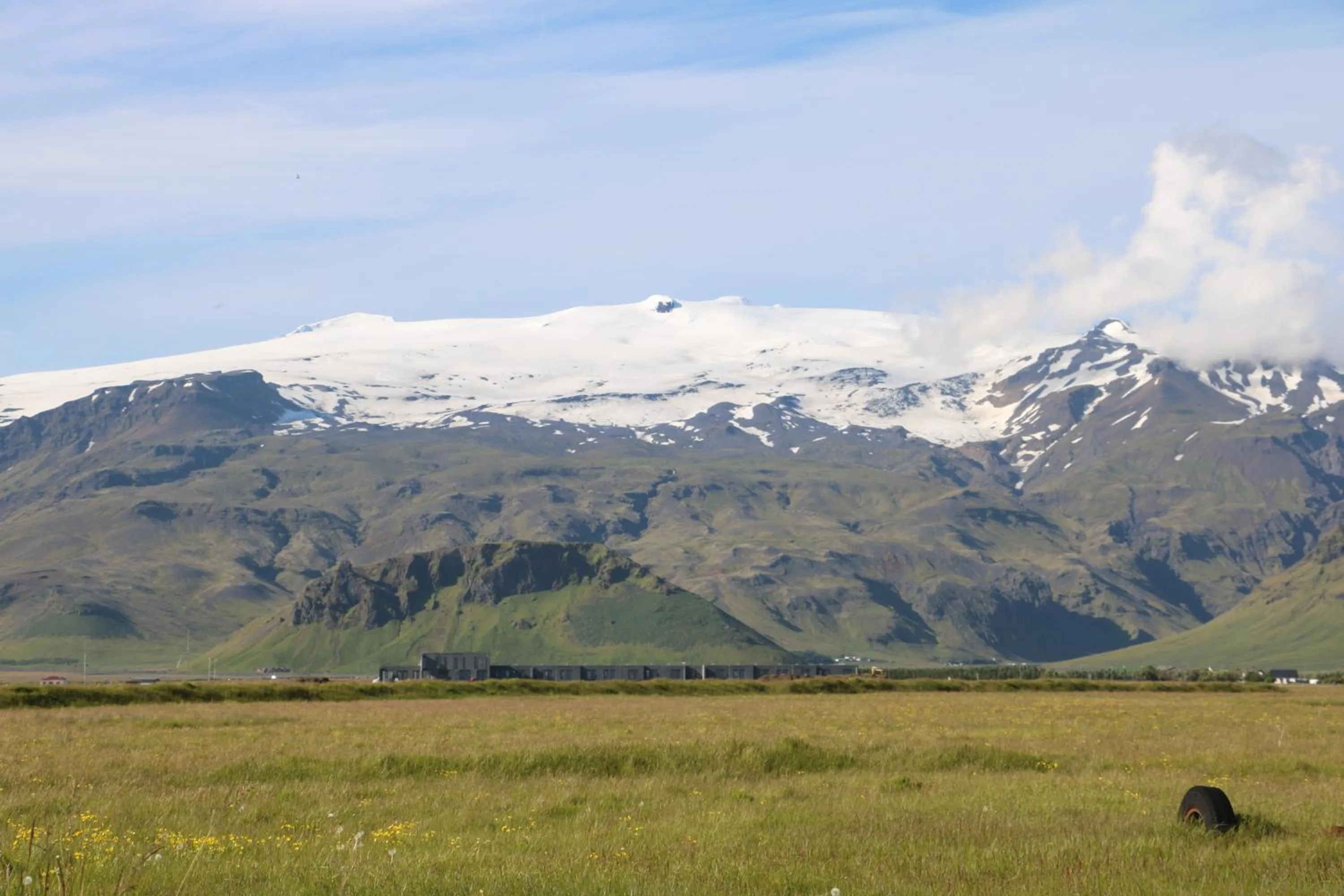 Facade/entrance in Umi Hotel