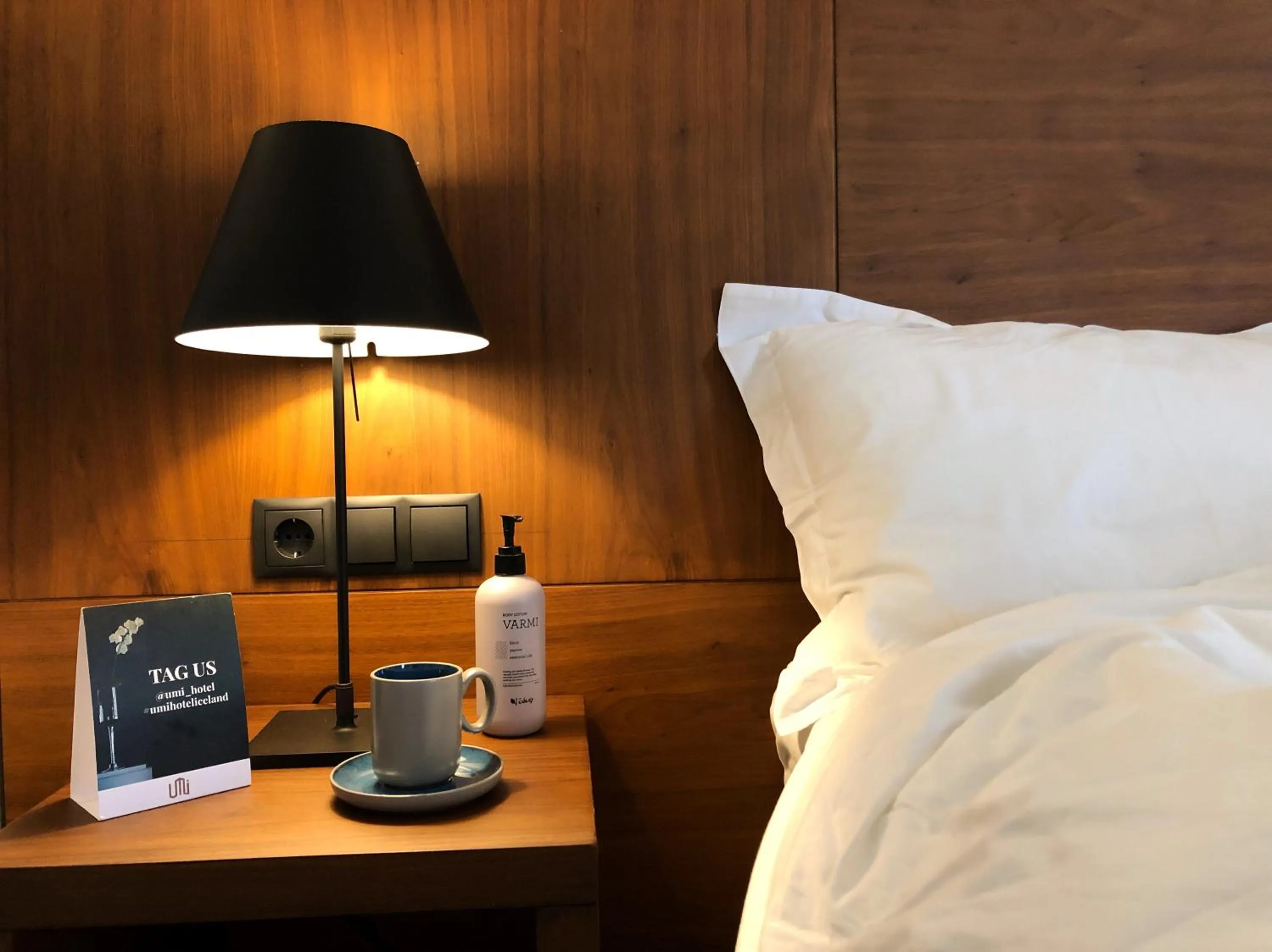 Bedroom, Bed in Umi Hotel