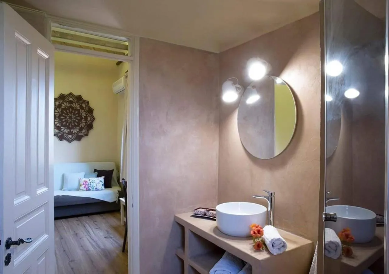 Bathroom, Bed in Voulamandis House