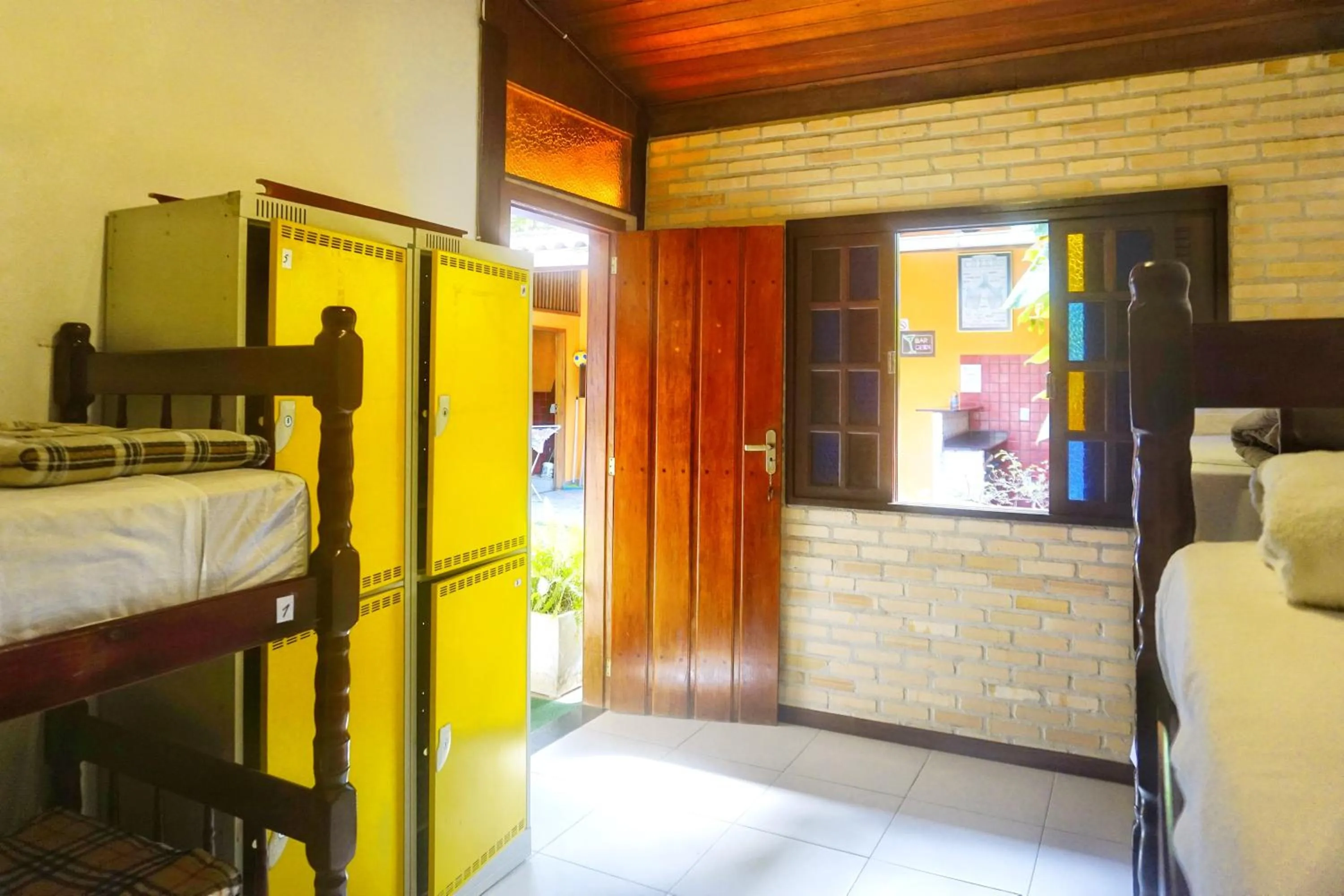 Breakfast, Bed in Biergarten Hostel