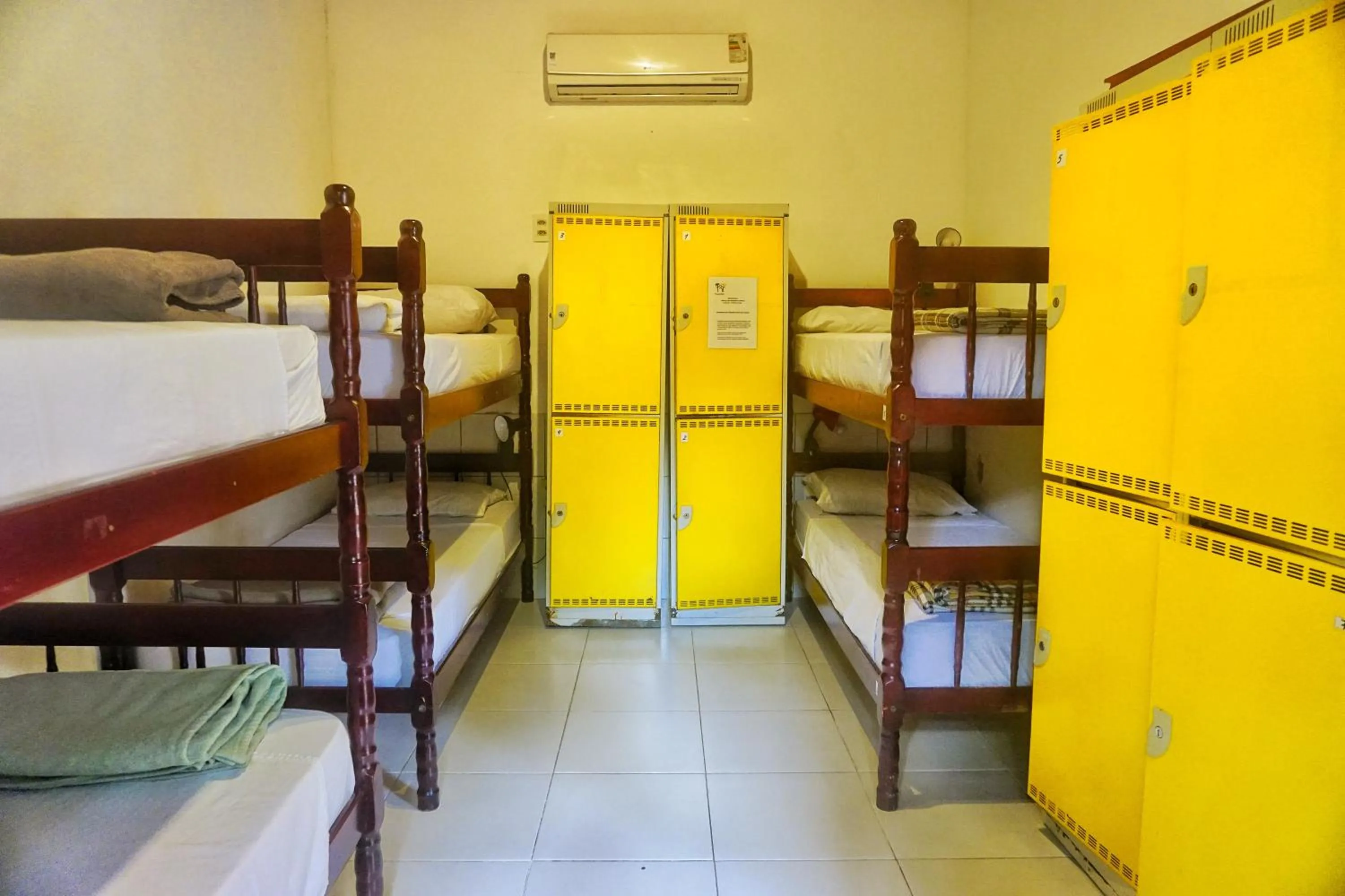 Photo of the whole room, Bed in Biergarten Hostel