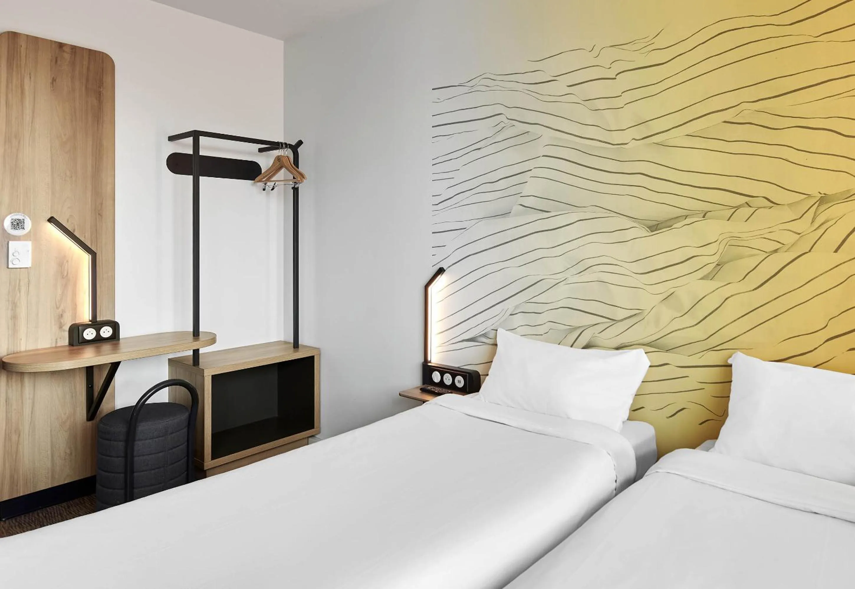 Bedroom, Bed in B&B HOTEL Bordeaux Talence