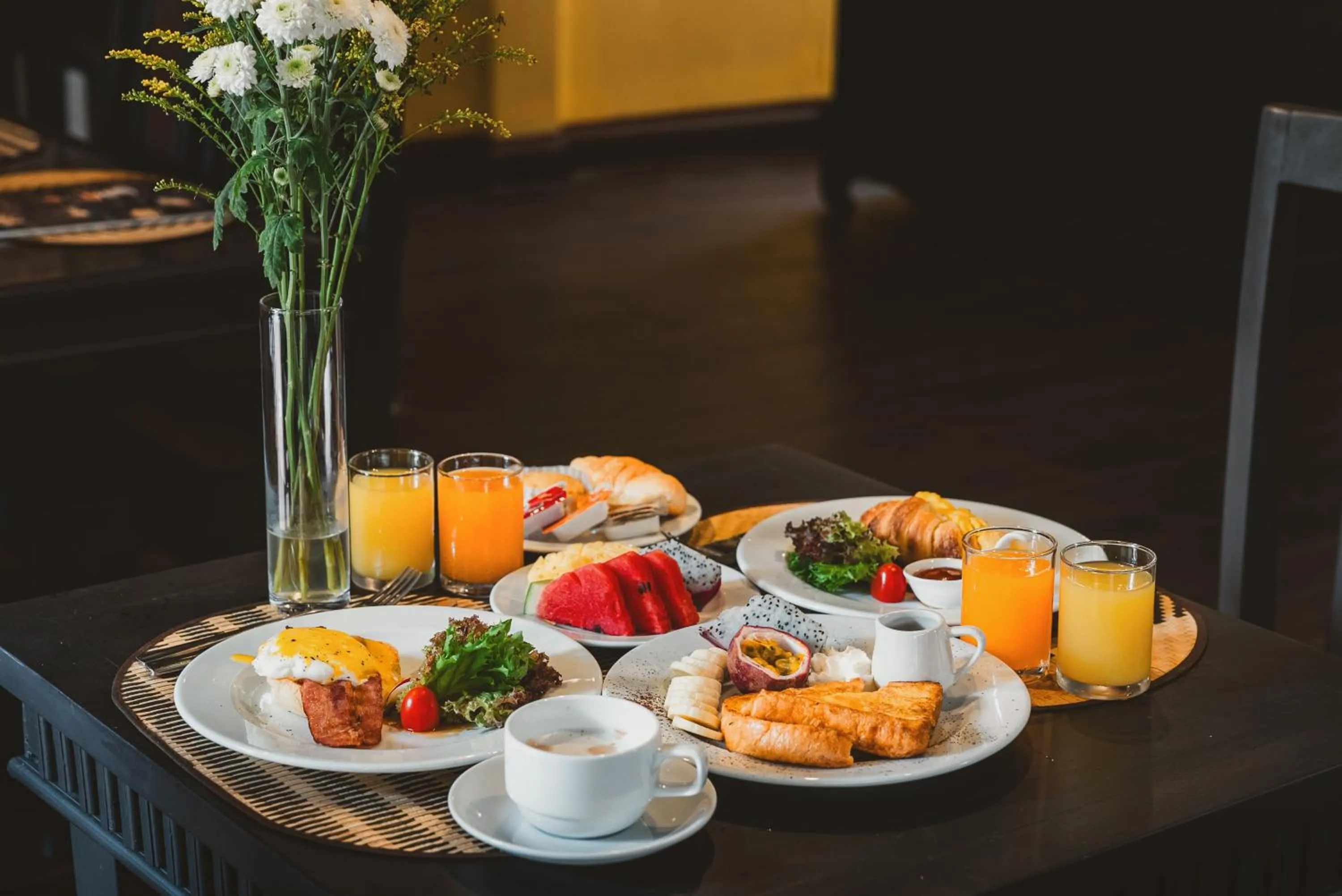 Breakfast in THEE Kashatharn by TH District