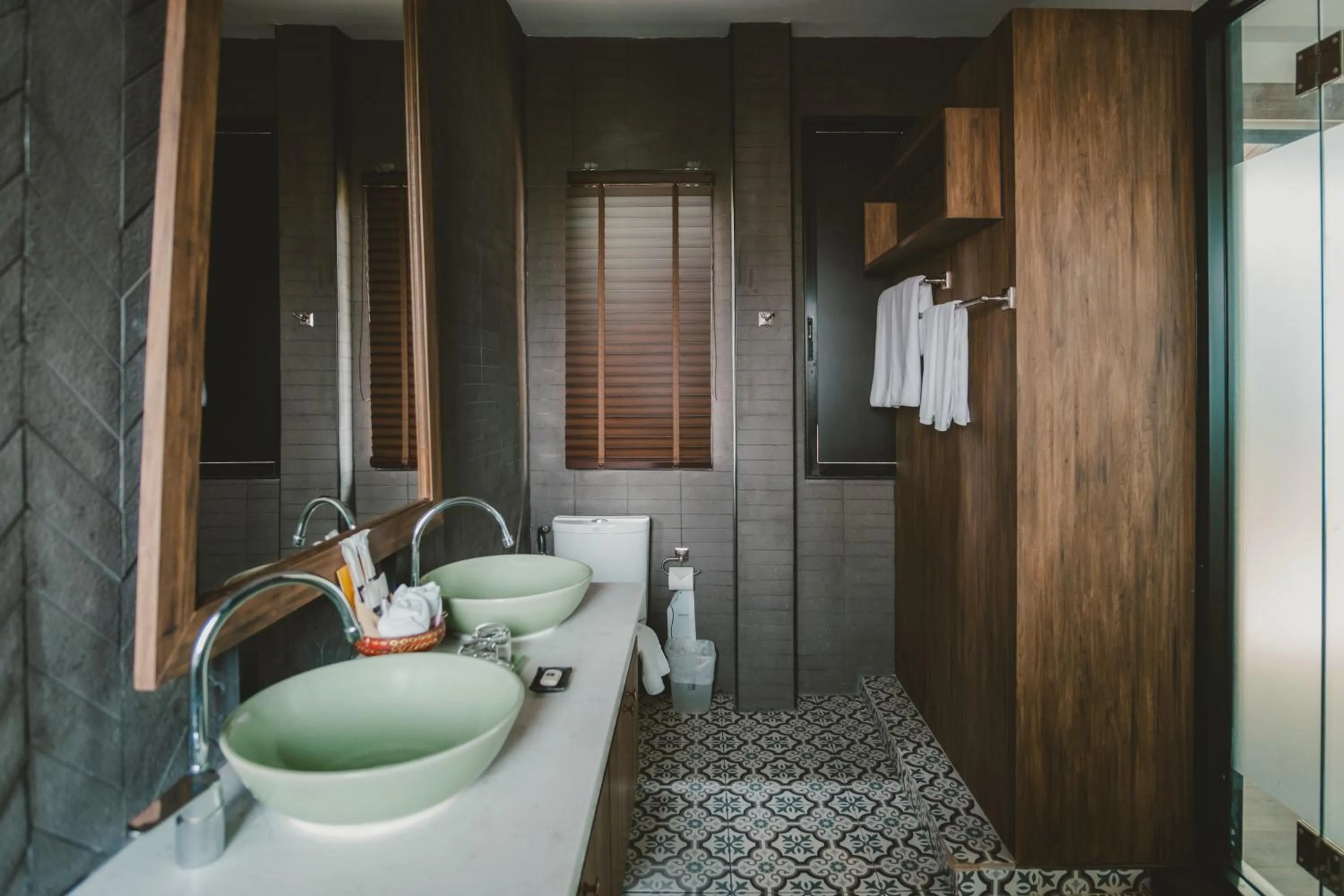 Toilet in THEE Kashatharn by TH District